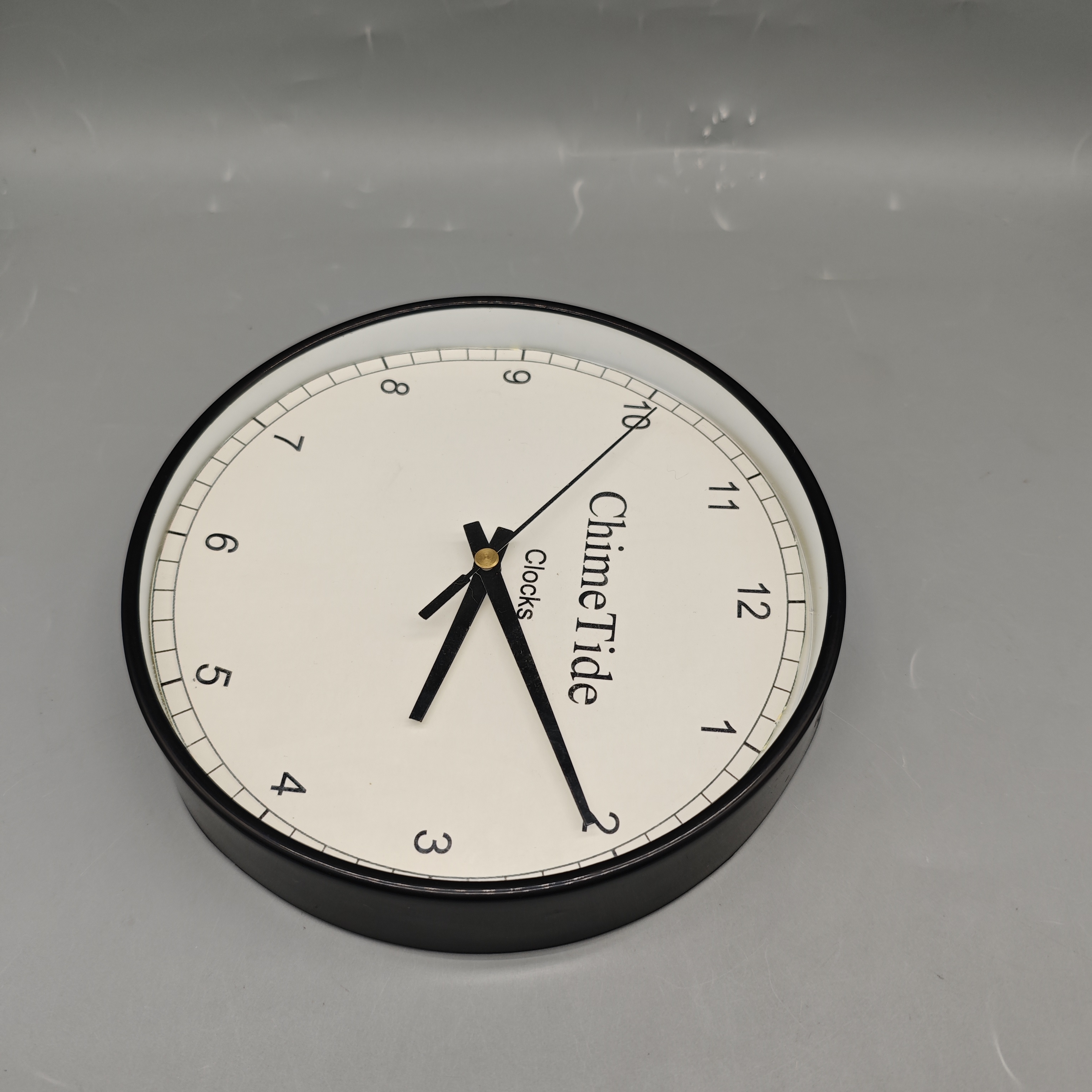 ChimeTide Clocks, 10-Inch Silent Movement Wall Clock, 25cm Black Metal Frame, 4.5cm Thick, for Living Room, Dining Room, Study