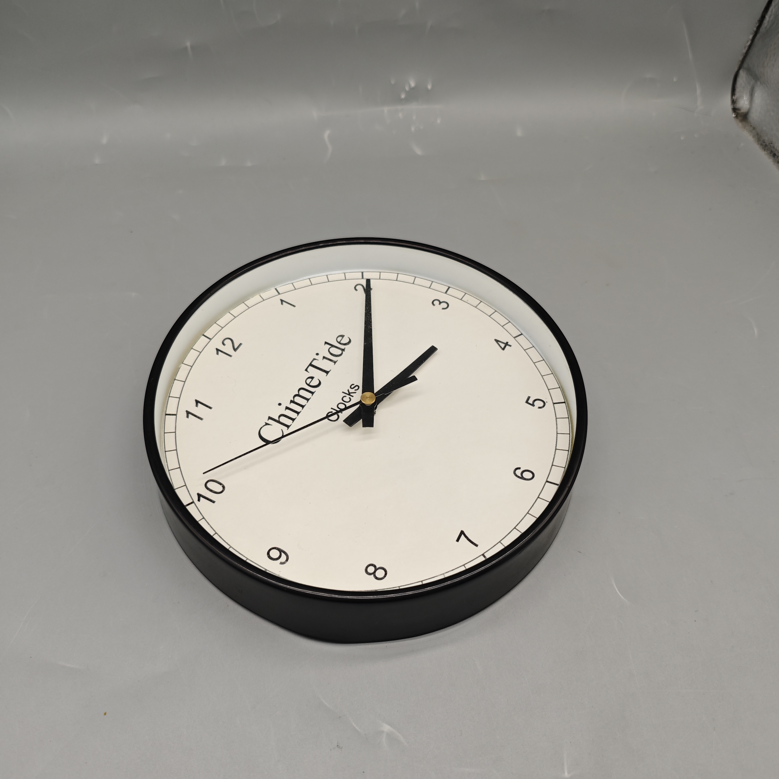 ChimeTide Clocks, 10-Inch Silent Movement Wall Clock, 25cm Black Metal Frame, 4.5cm Thick, for Living Room, Dining Room, Study