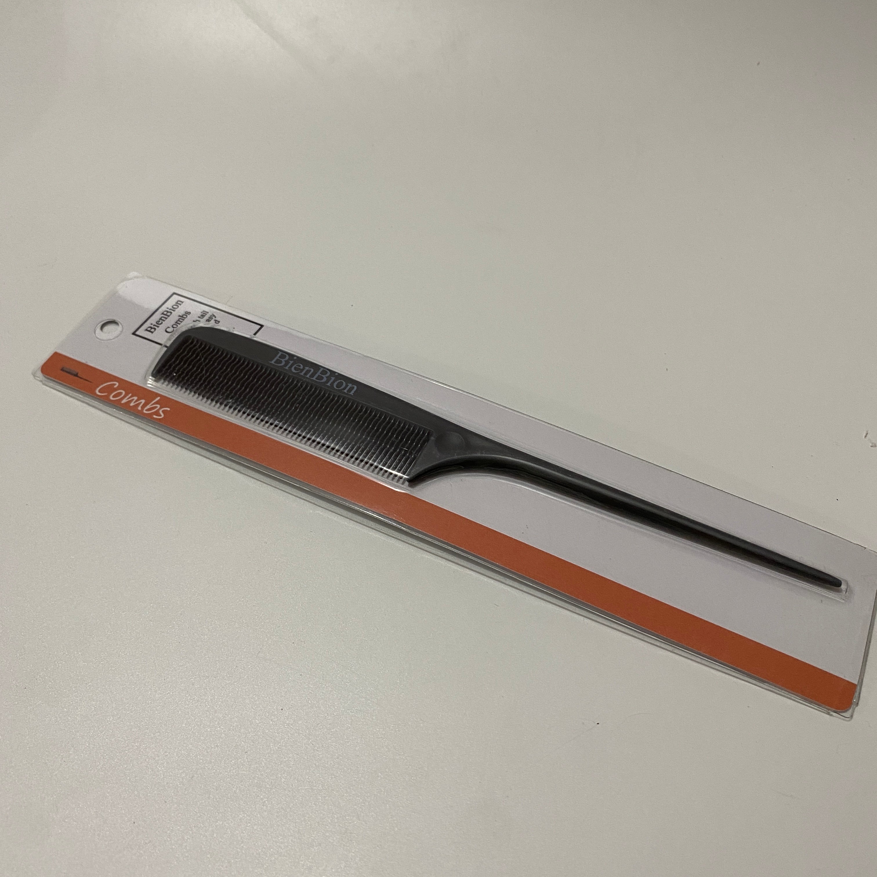 BienBion Fine-Tooth Hair Comb, Polypropylene Material, Wave-Pattern Teeth, Pointed Handle Design