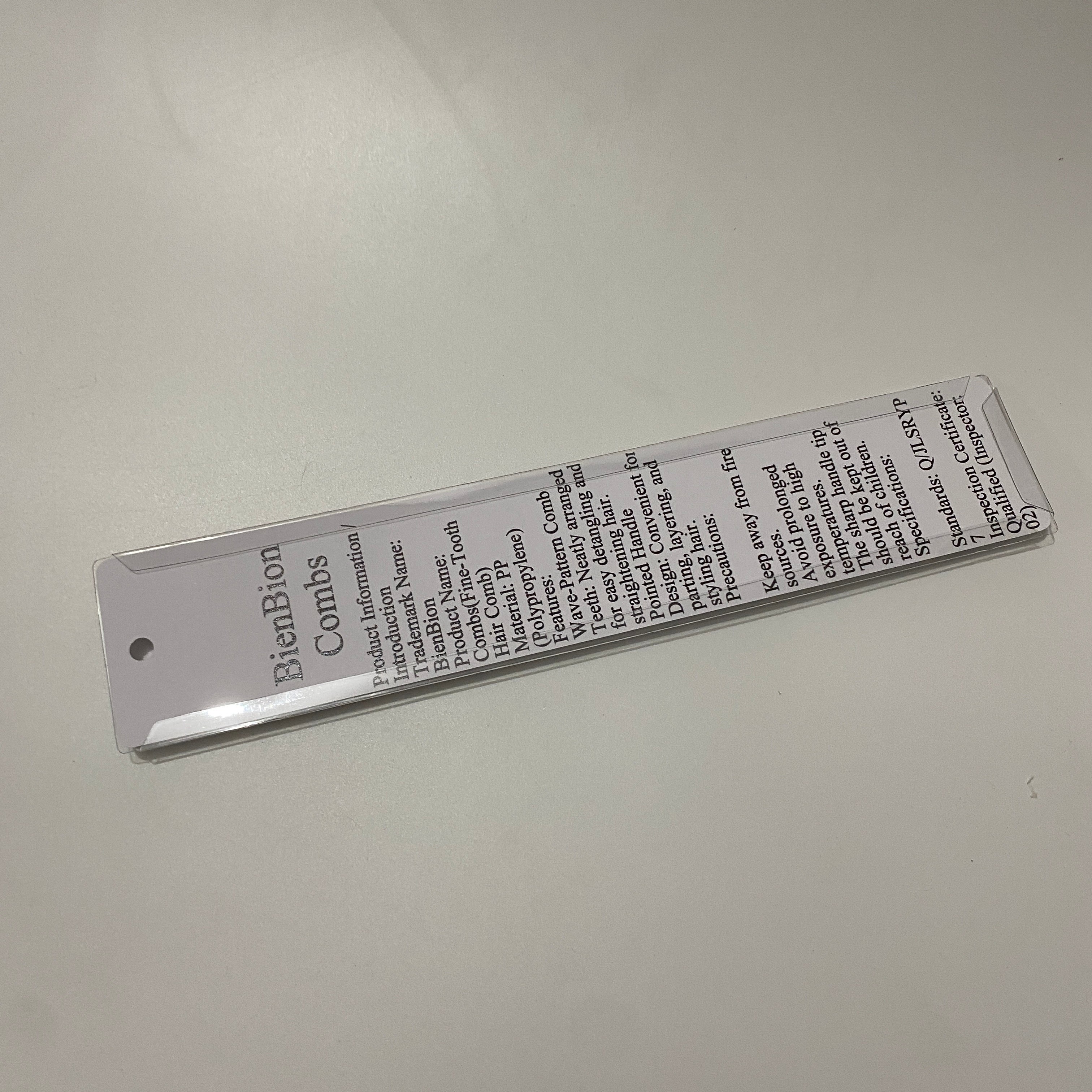 BienBion Fine-Tooth Hair Comb, Polypropylene Material, Wave-Pattern Teeth, Pointed Handle Design