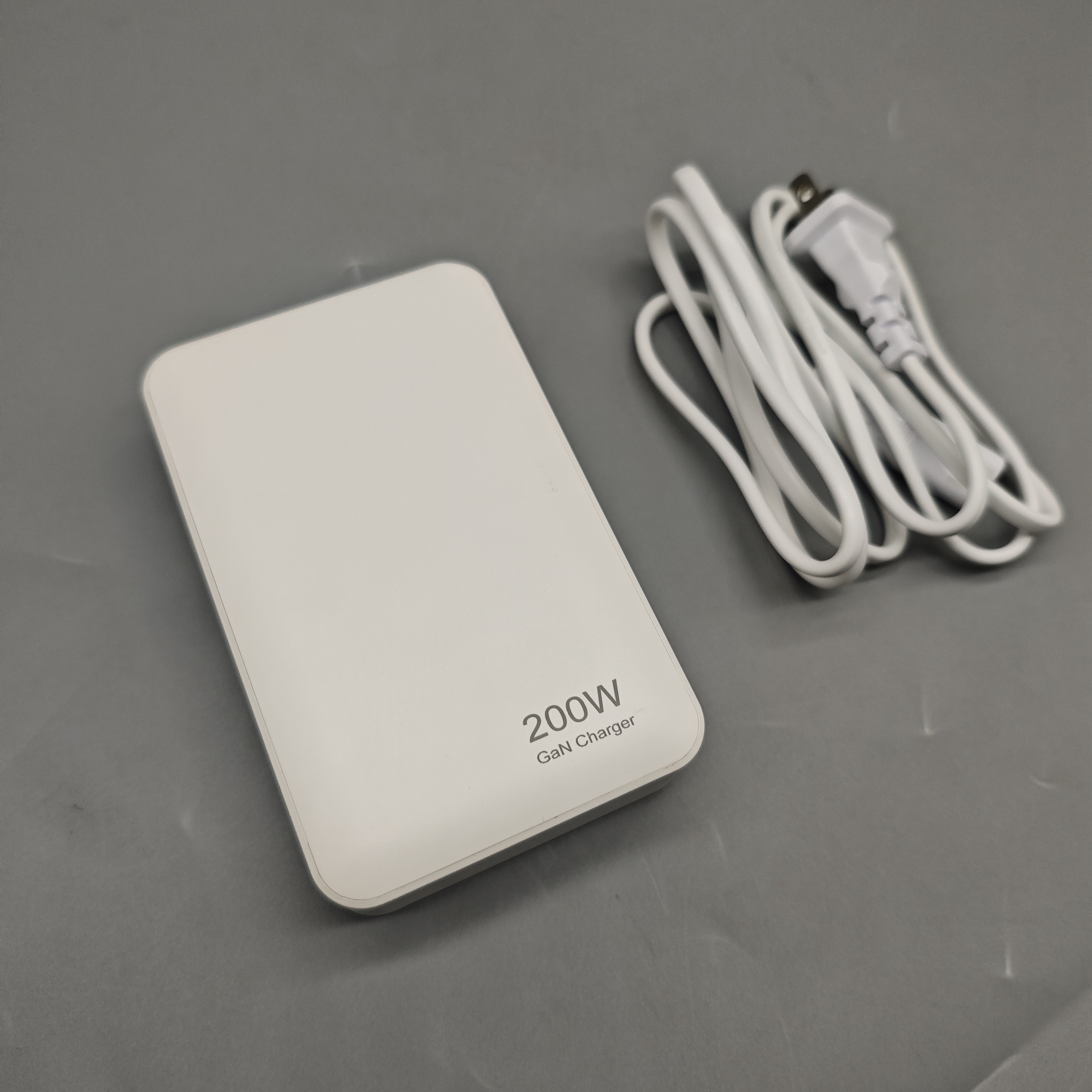 200W USB Charger with 4 USB-C and 4 USB-A Ports, Universal Fast Charging Station, 100-240V Input, ABS+PC Shell, Compatible with Phones Tablets Laptops