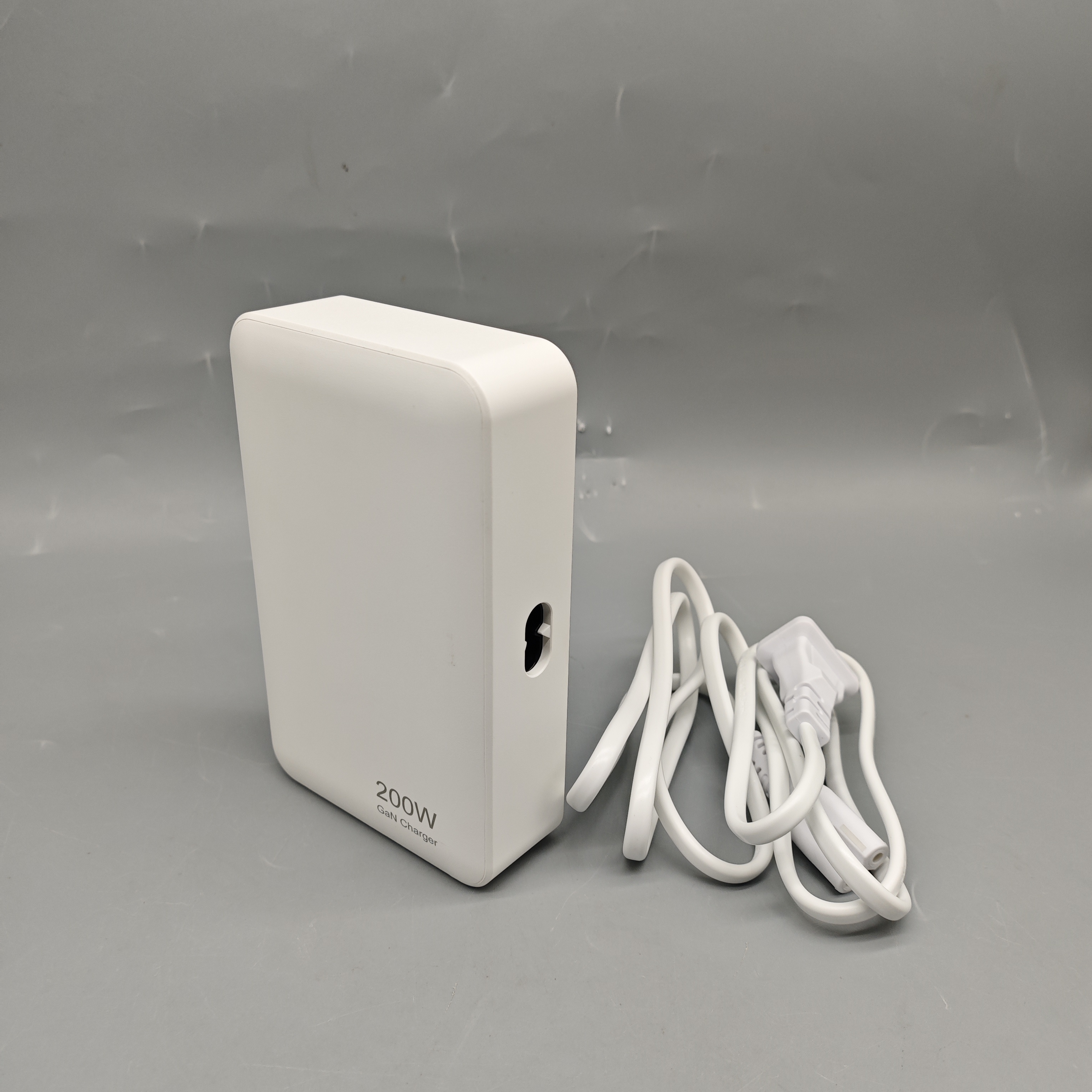 200W USB Charger with 4 USB-C and 4 USB-A Ports, Universal Fast Charging Station, 100-240V Input, ABS+PC Shell, Compatible with Phones Tablets Laptops