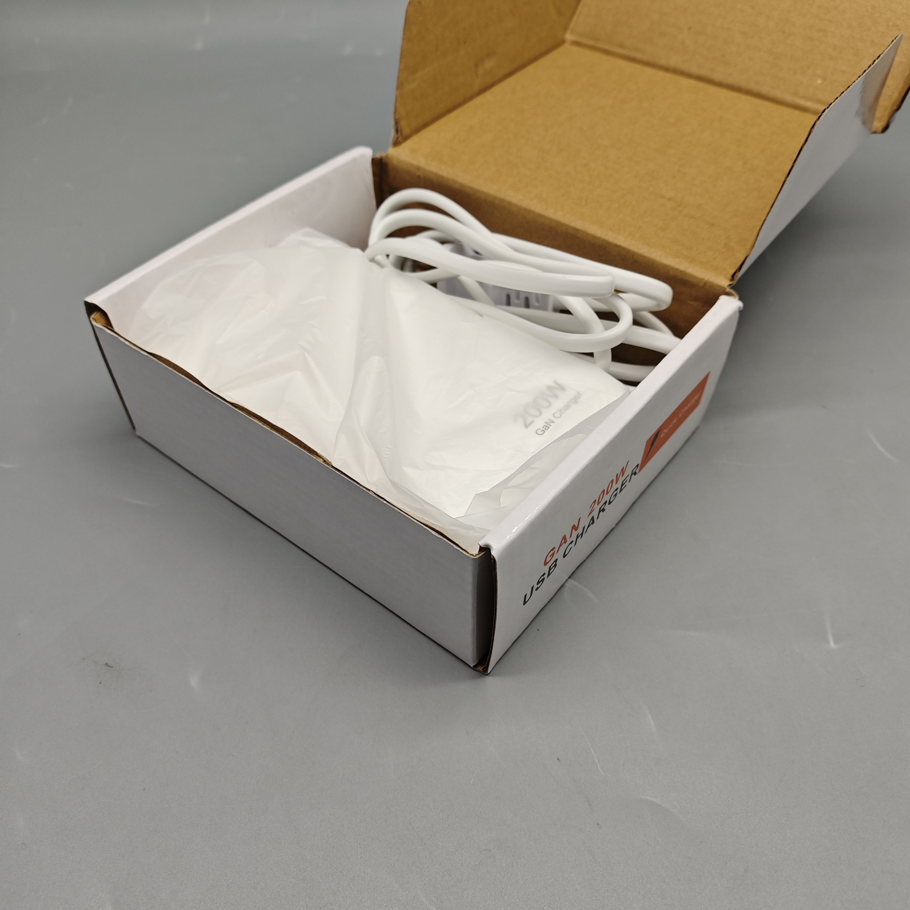 200W USB Charger with 4 USB-C and 4 USB-A Ports, Universal Fast Charging Station, 100-240V Input, ABS+PC Shell, Compatible with Phones Tablets Laptops