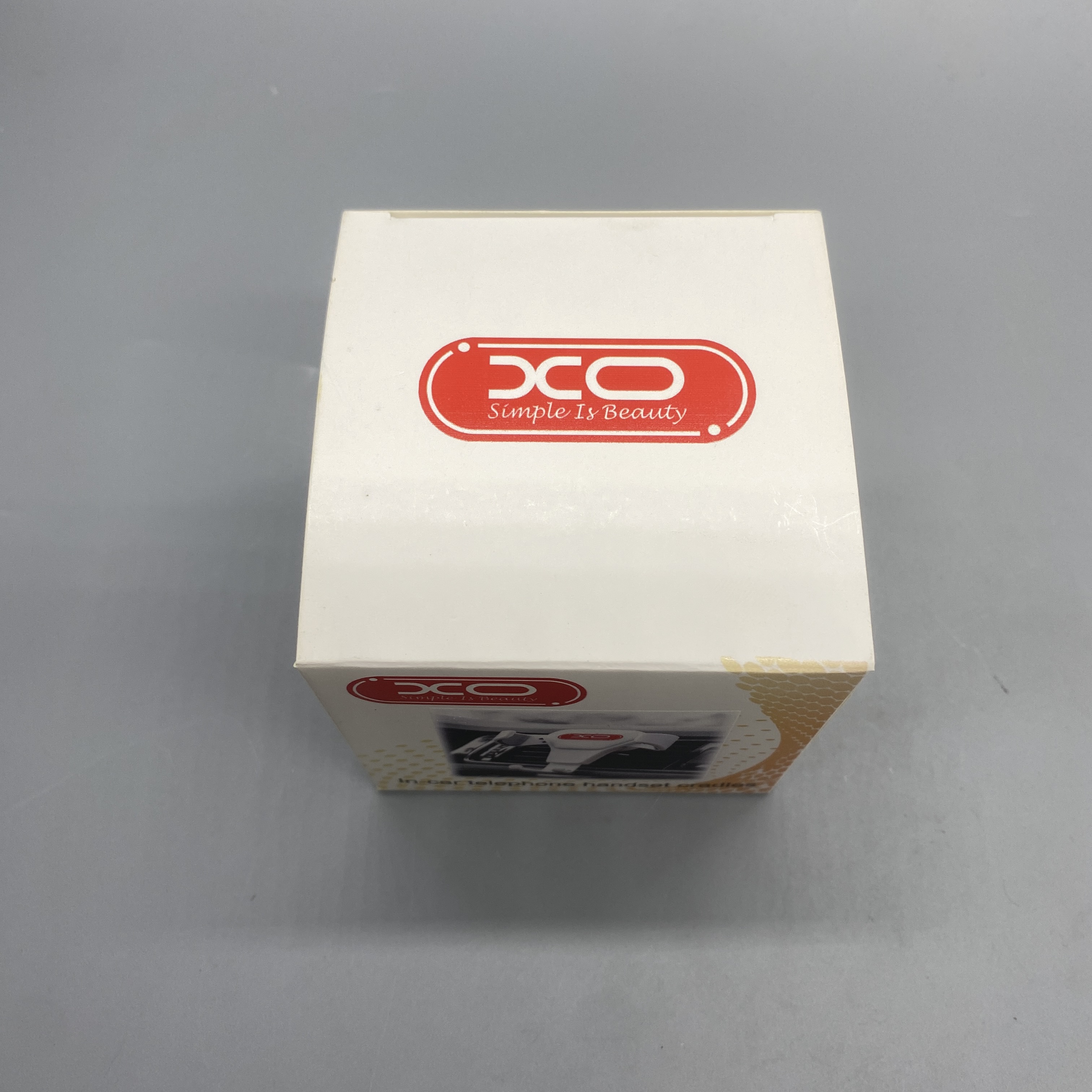 xo simple is beauty In-Car Telephone Handset Cradle - Plastic Material, Fits 4-11 Inch Phones, White Color, 3.6x4x3cm