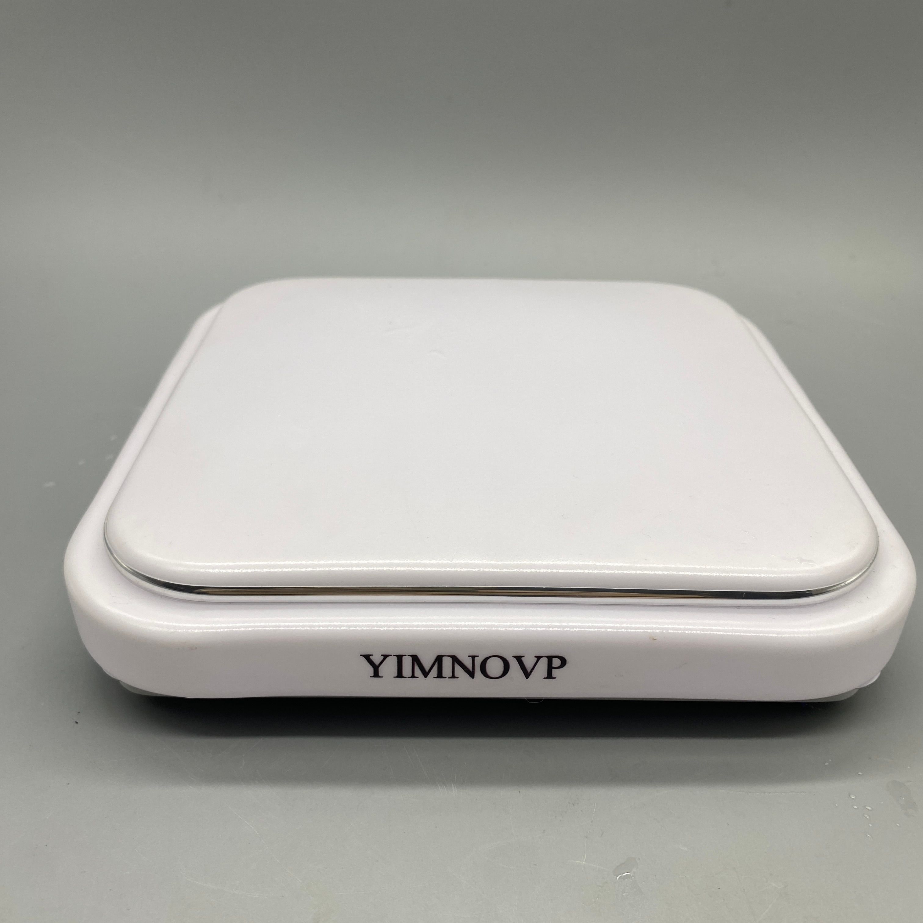 YIMNOVP White Square LED Ceiling Light, Aluminum Housing, Eye Protection, Energy-Saving Luminaires with Built-in Light Source