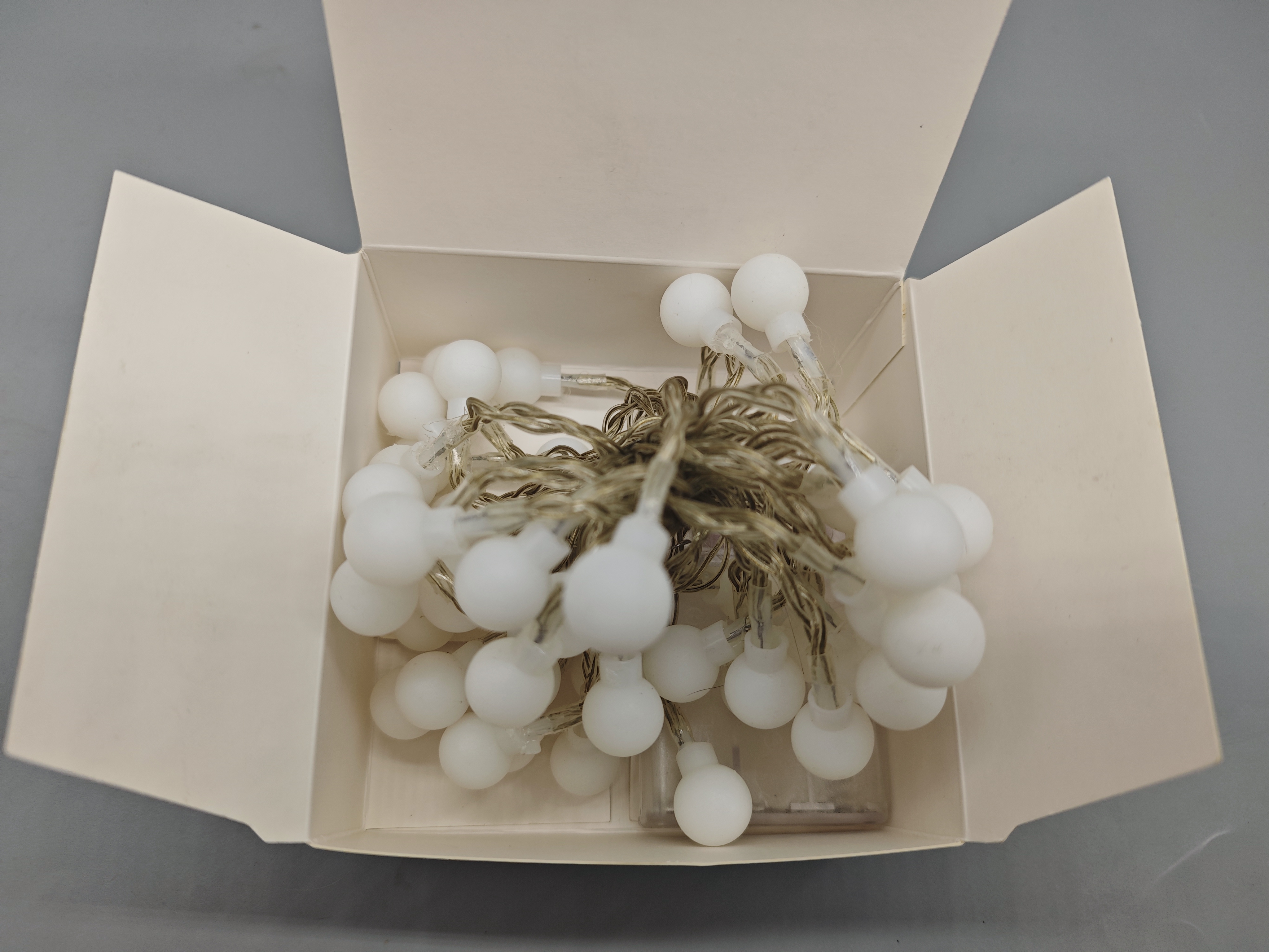 FoSHOHO Luminaries Battery-Powered Fairy String Lights, 3 Meters with 30 Yellow LED Bulbs, Flexible Plastic & Copper Wire, Transparent Connecting Wire for Indoor and Outdoor Decor