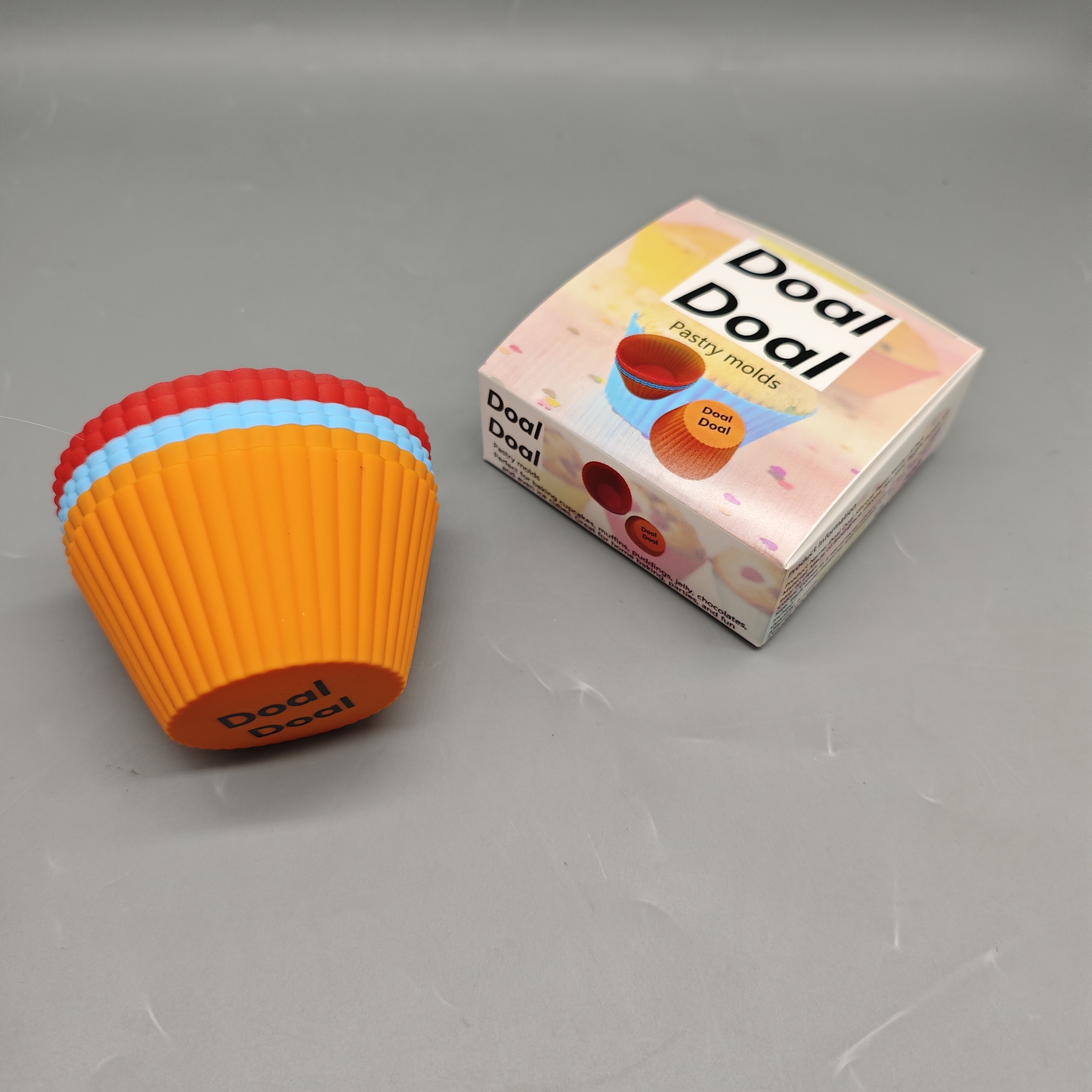 Doal Doal Pastry Molds, 6-Pack Food-Grade Silicone Baking Cups, Reusable Non-Toxic Molds in Red, Blue & Orange, 3.5×3.5×2in Easy-Clean Design