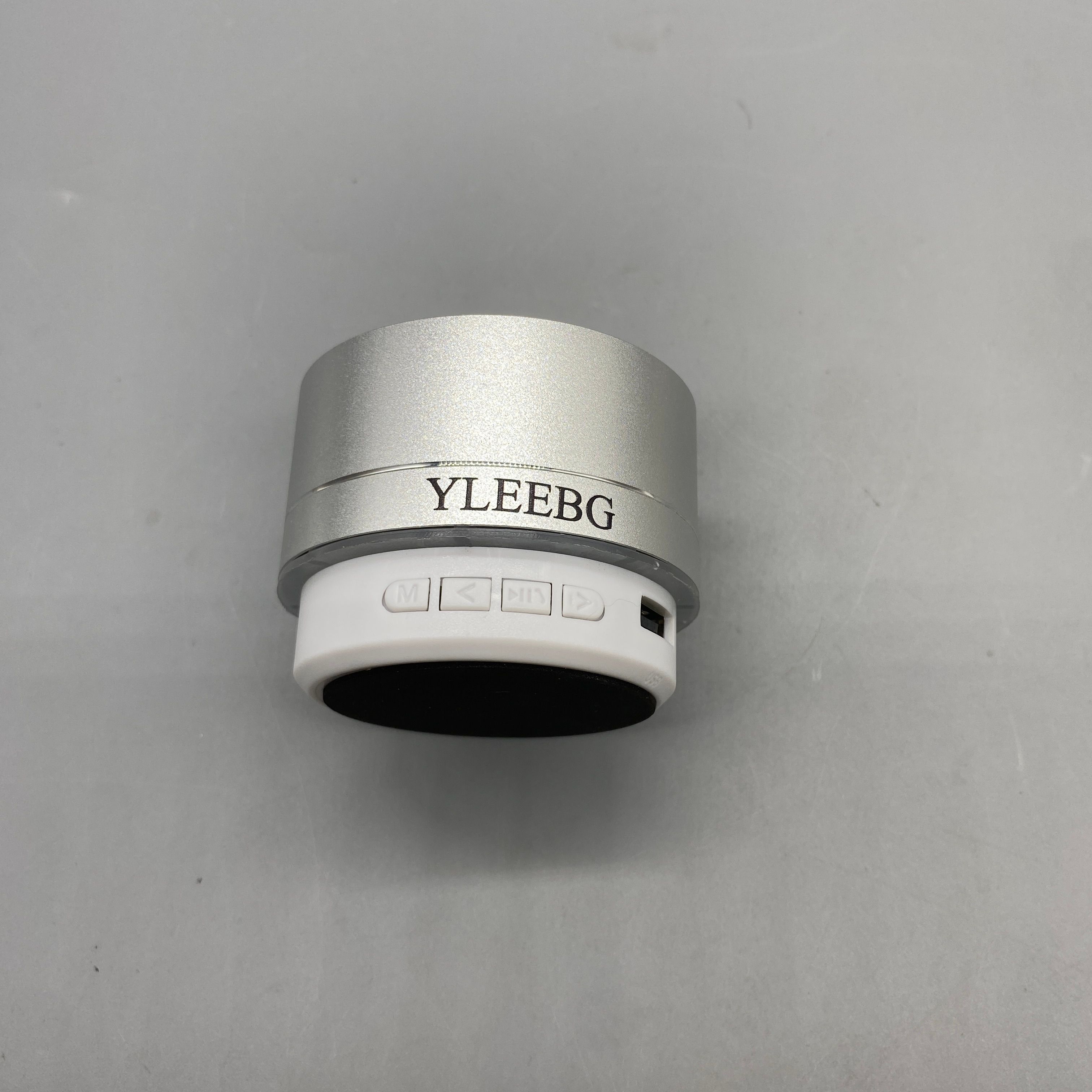 YLEEBG Personal Stereo, Compact 69x69x49mm, 3W Output Power, 5V Input, Bluetooth Range <10m