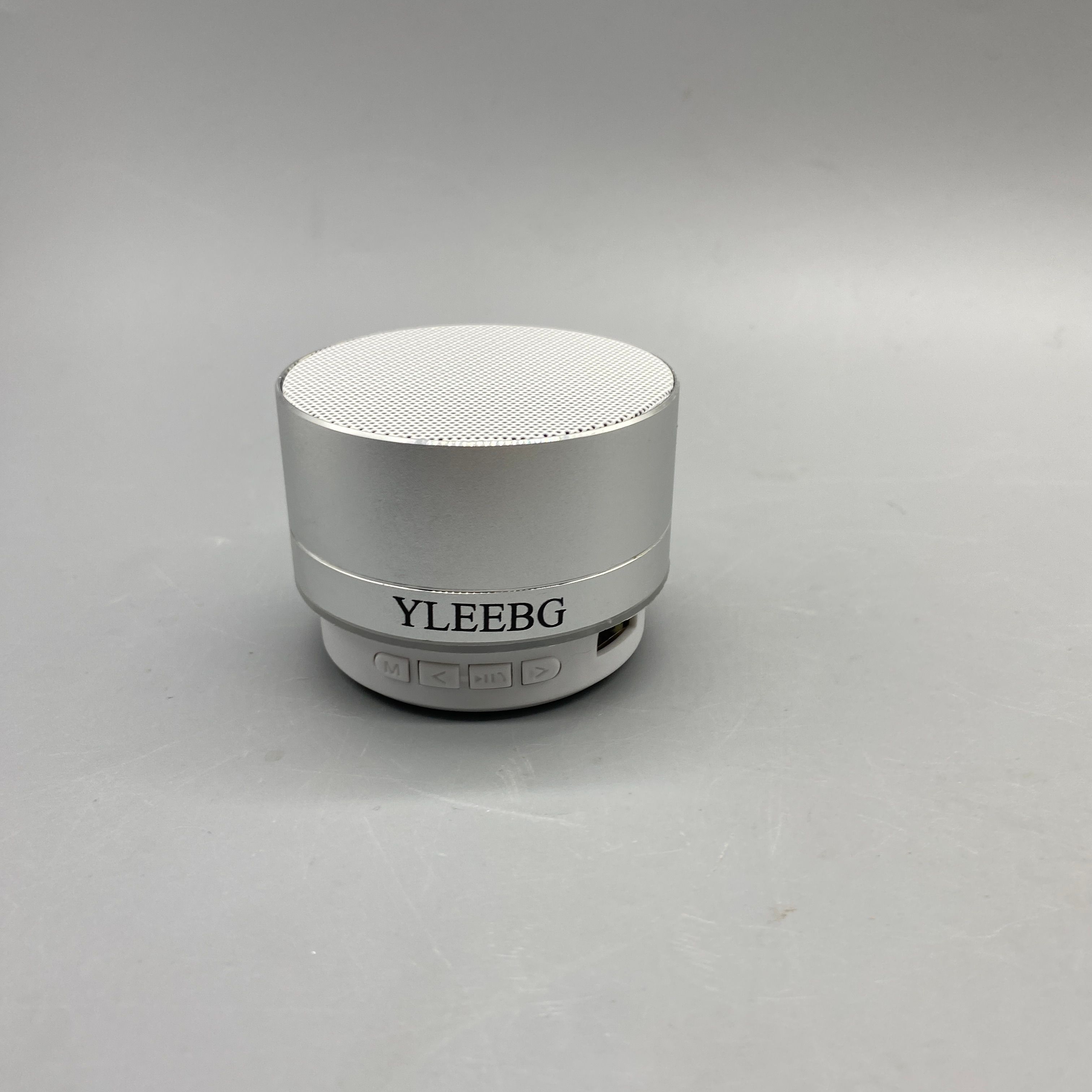 YLEEBG Personal Stereo, Compact 69x69x49mm, 3W Output Power, 5V Input, Bluetooth Range <10m