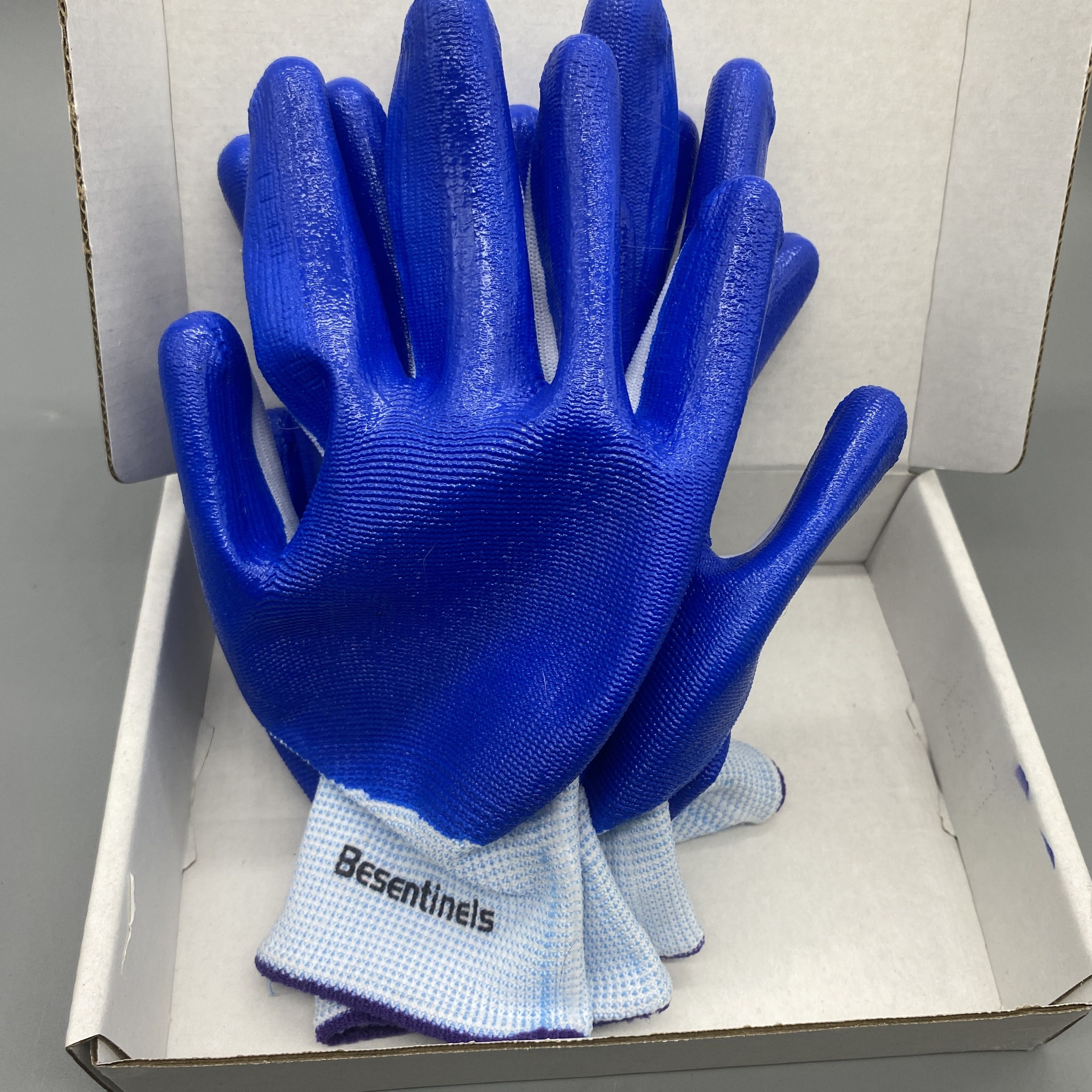 Besentinels Protective Work Gloves - Nitrile Rubber, Nylon Knit Lining, Size 9/L, White & Blue, Industrial Safety for Mechanical, Shipbuilding, Metallurgy, Forestry, Mining, Construction, and Warehouse Handling