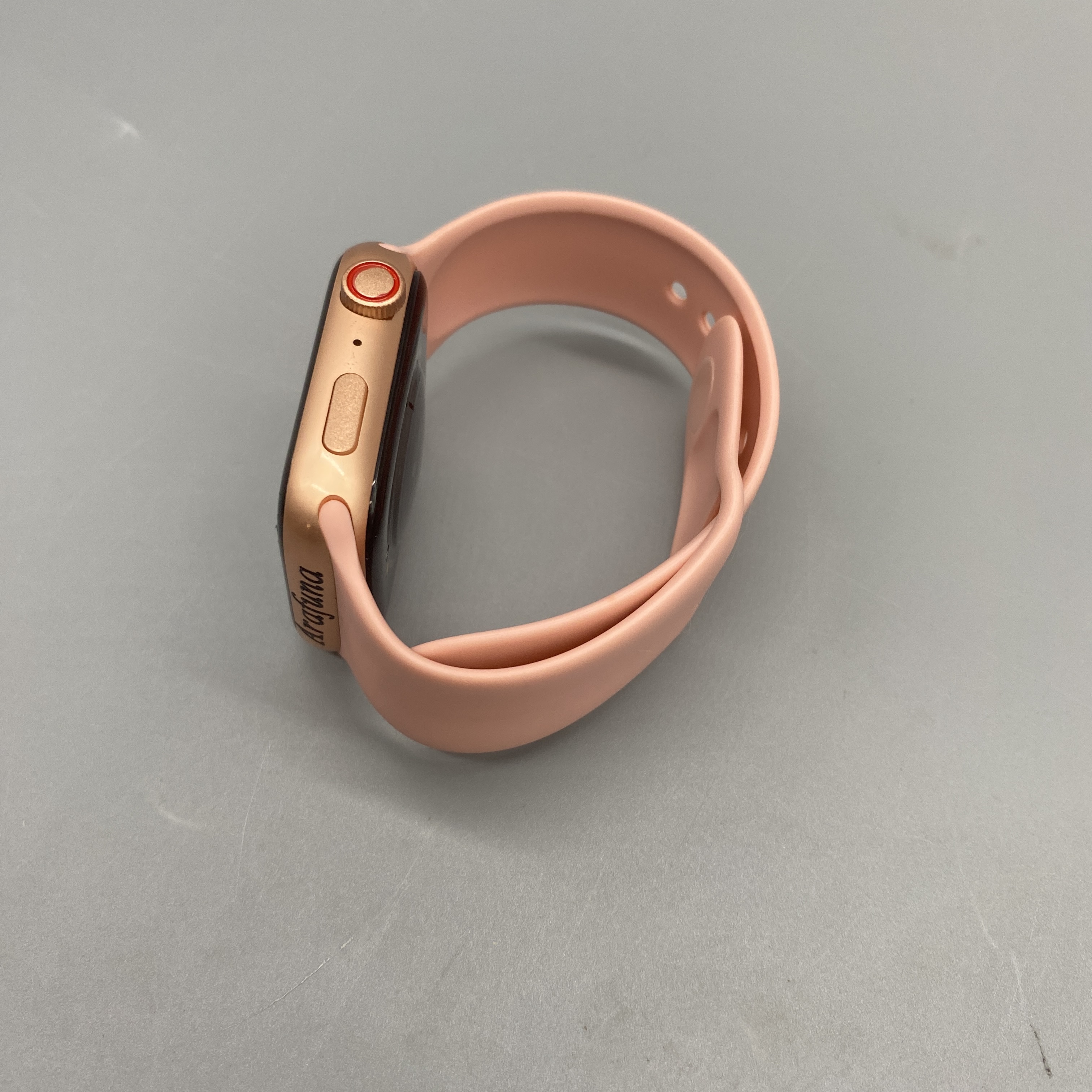 Arafuna Smart Watch with IP67 Waterproof, Step Tracker, USB Charging, Calorie Counter, Stopwatch, Long Battery Life