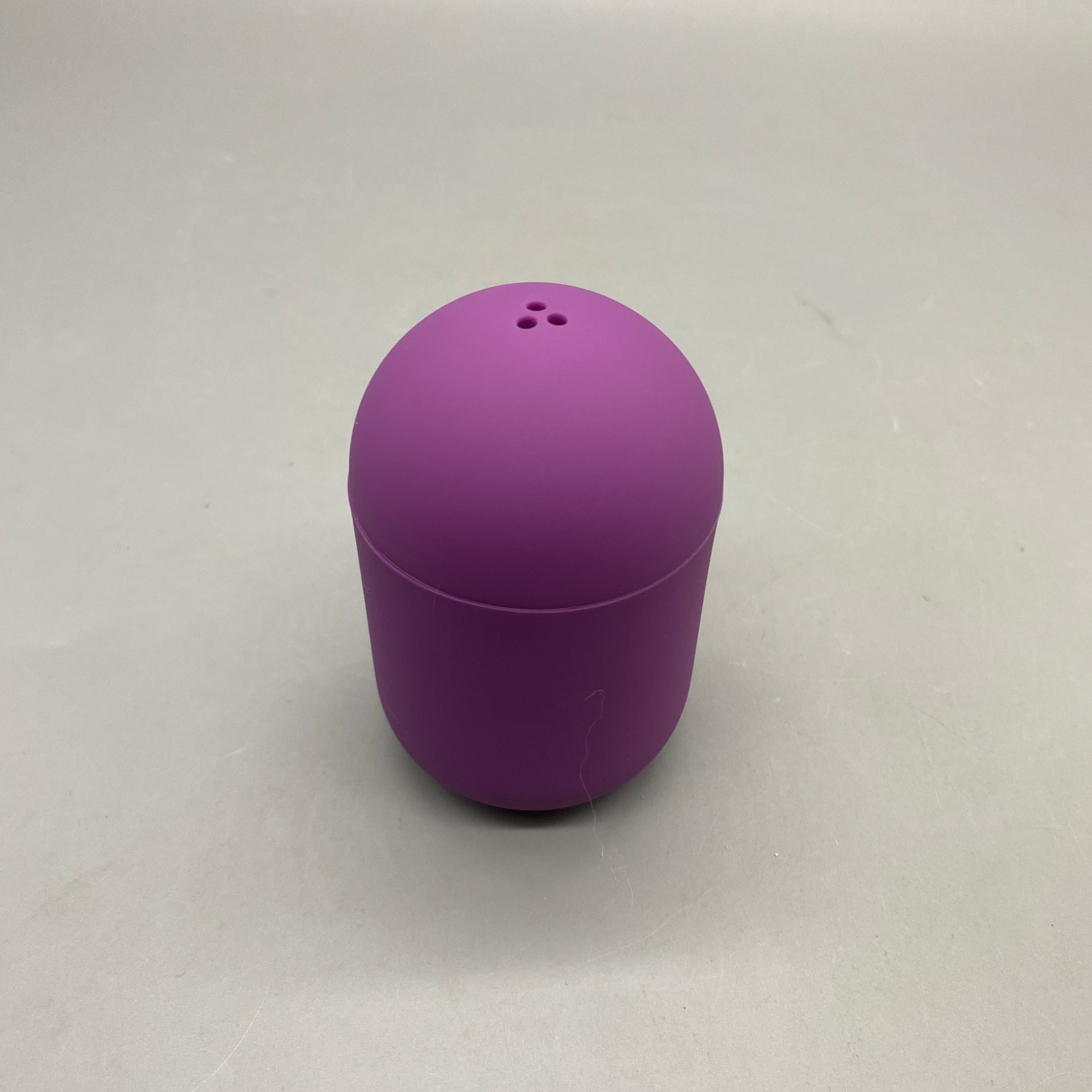 Sterilization Device – Compact 3.5×2.5 Inch Sanitizing & Storage Solution, Bacteria Removal & Odor Control