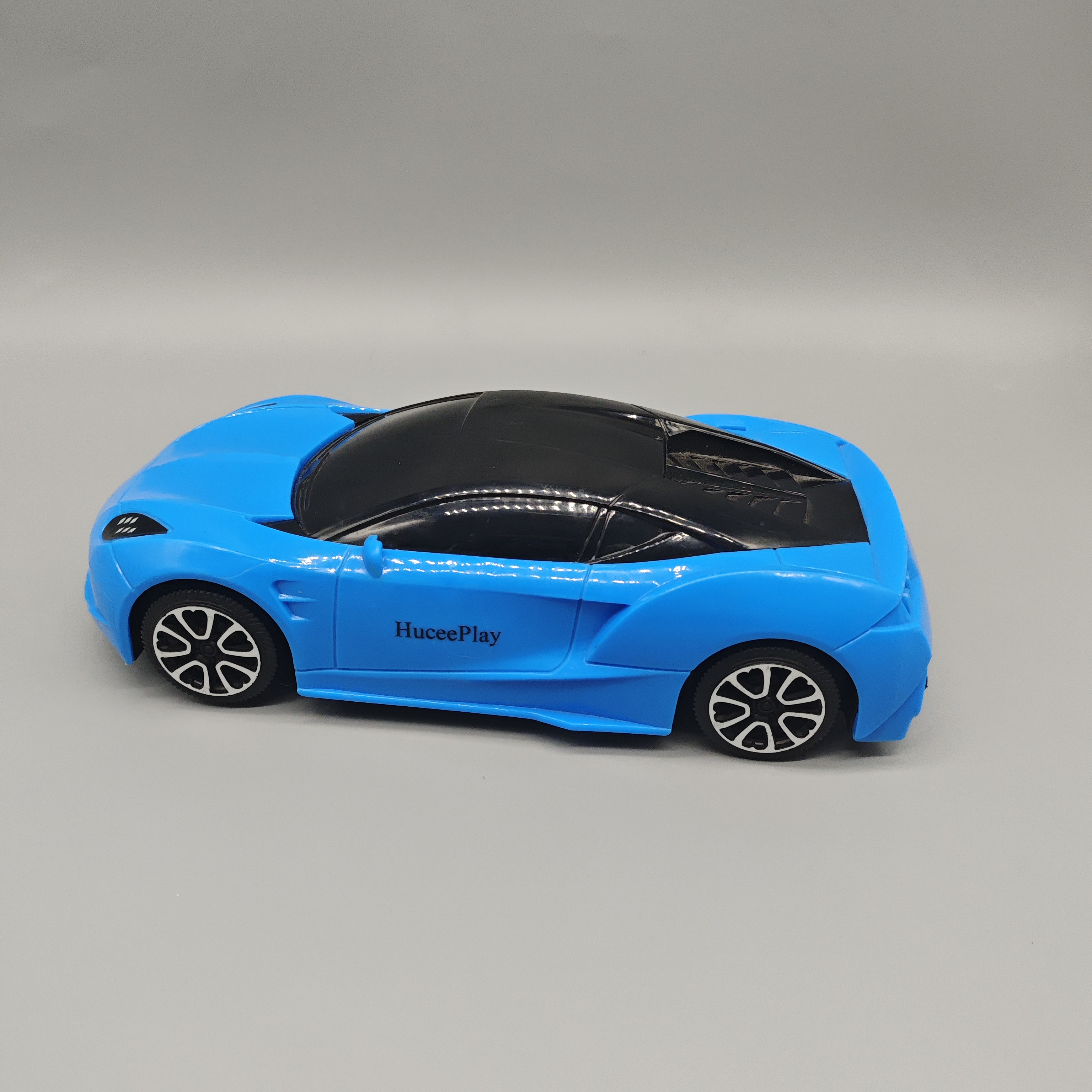 HuceePlay Toy Vehicles, 18×7.5×5cm Blue Plastic Racing Car, Durable Sports Car Model for Kids, Lightweight & Safe Play Vehicle for Boys & Girls