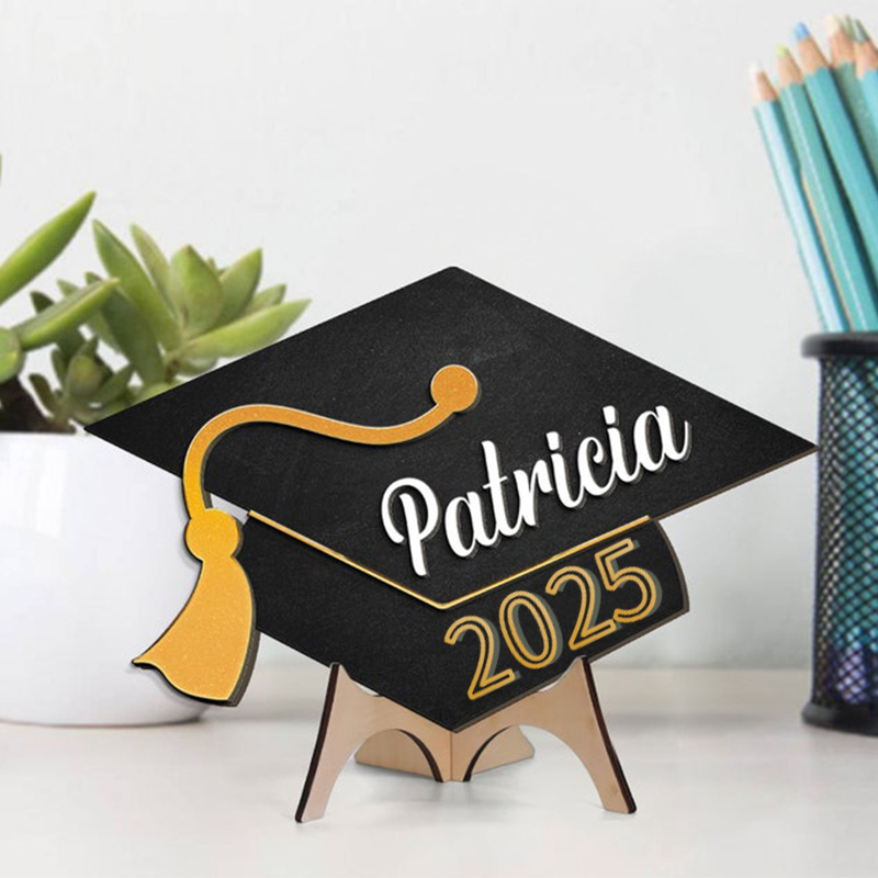 Personalized 2025 graduation gifts, graduation party front door decorations, personalized graduation signs,