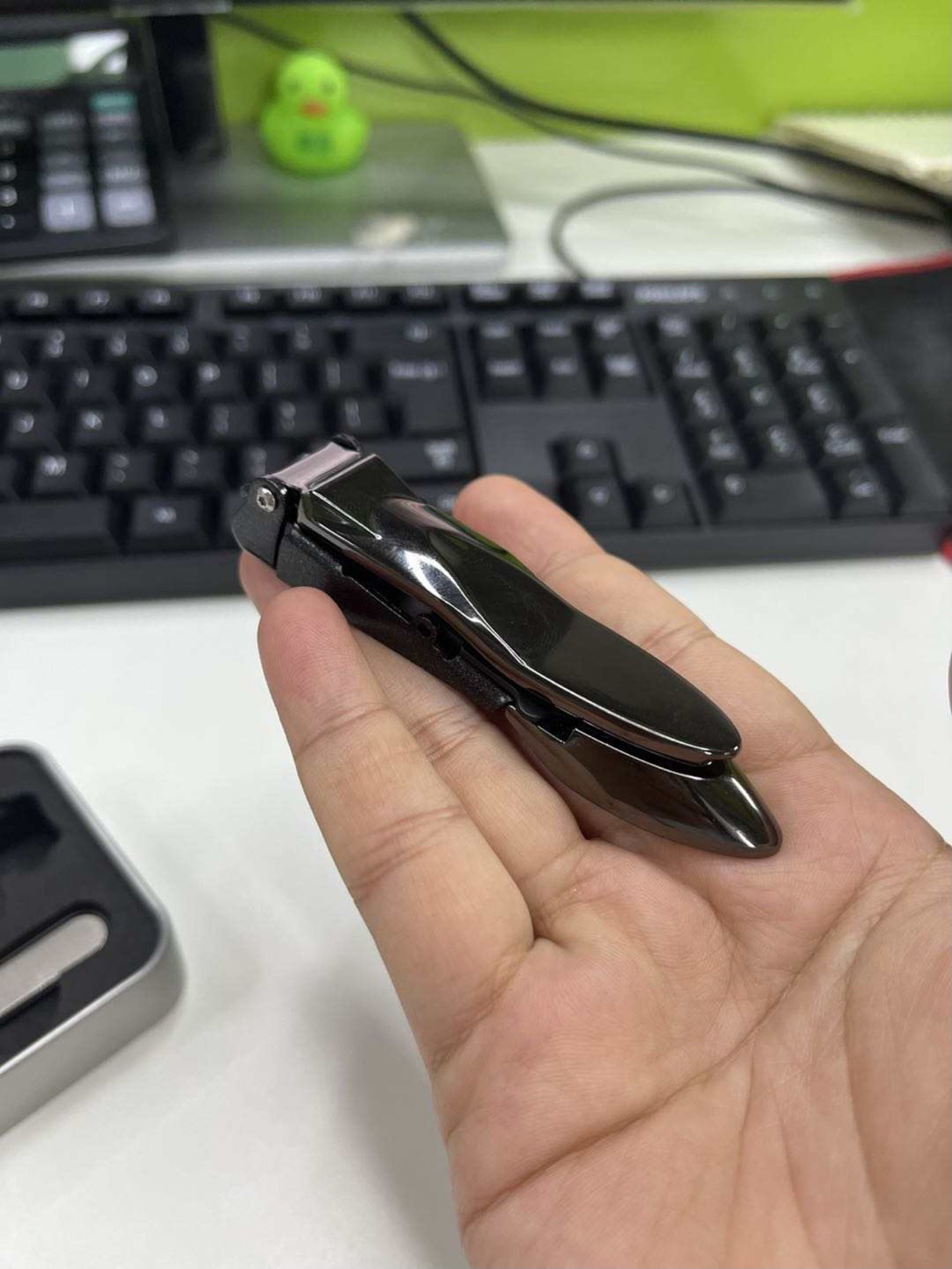 Nail Clipper with Storage Catcher