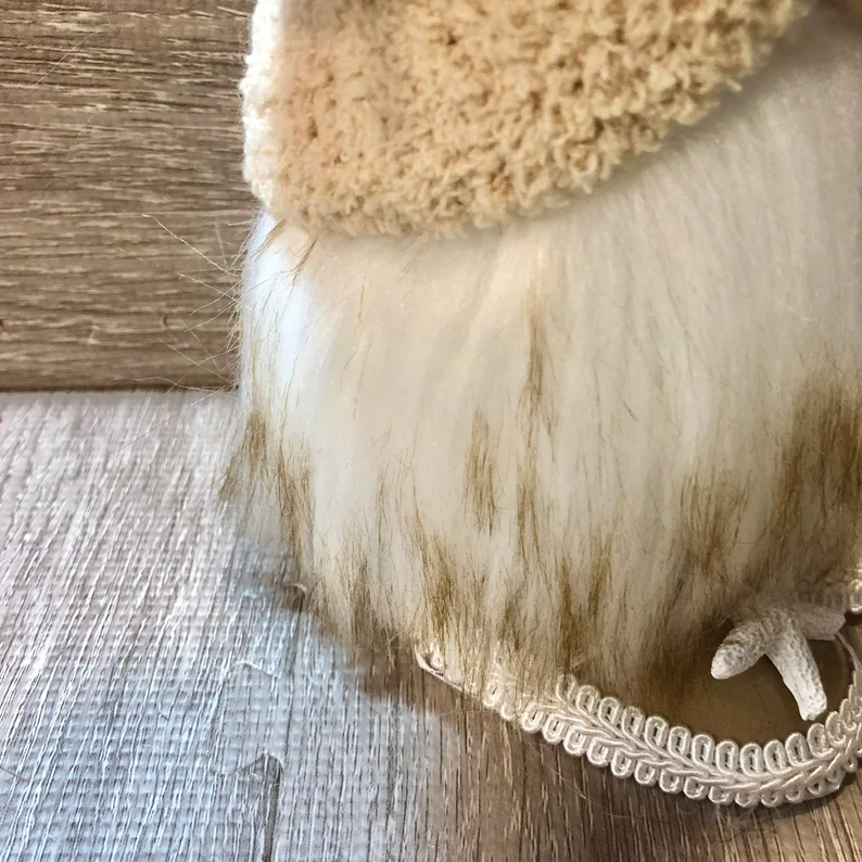 Beach Gnome --Tiered Tray Gnome