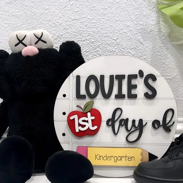 Personalized First/100th/Last Day of School Interchangeable Back to School Sign Prop For Kids Gift Ideas