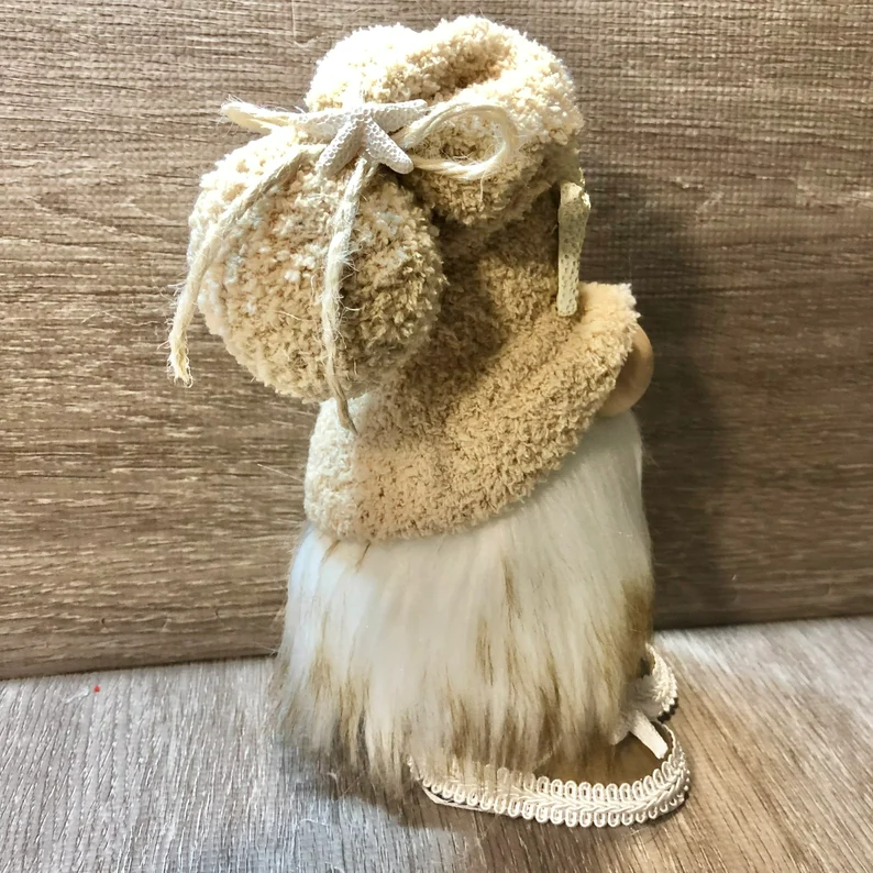 Beach Gnome --Tiered Tray Gnome