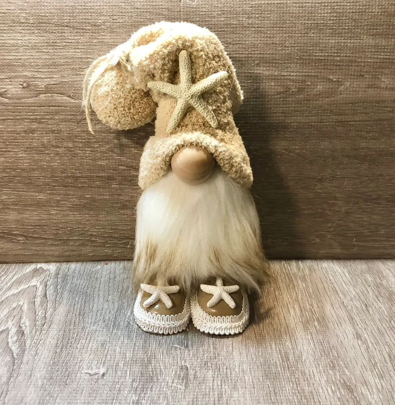 Beach Gnome --Tiered Tray Gnome