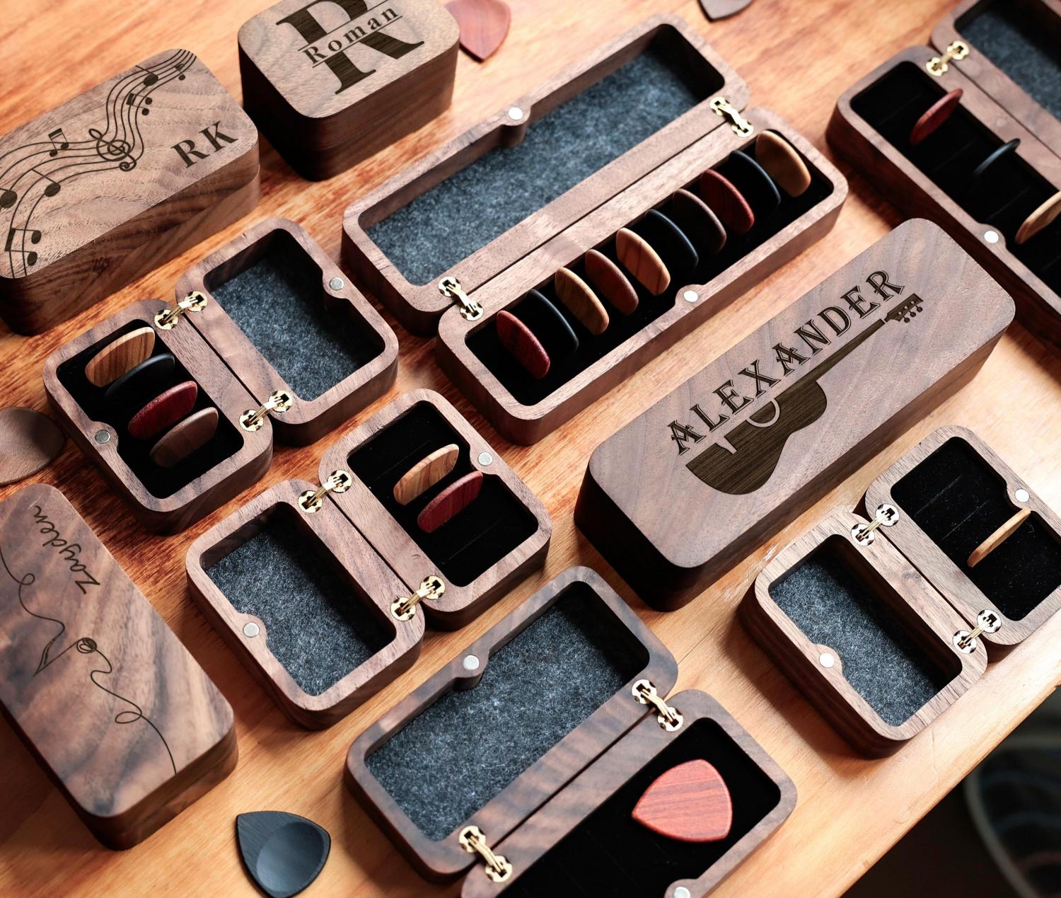 Personalized Walnut Guitar Pick Box, Plectrum Holder Case, 4/6/10 Slots, Custom Engraving