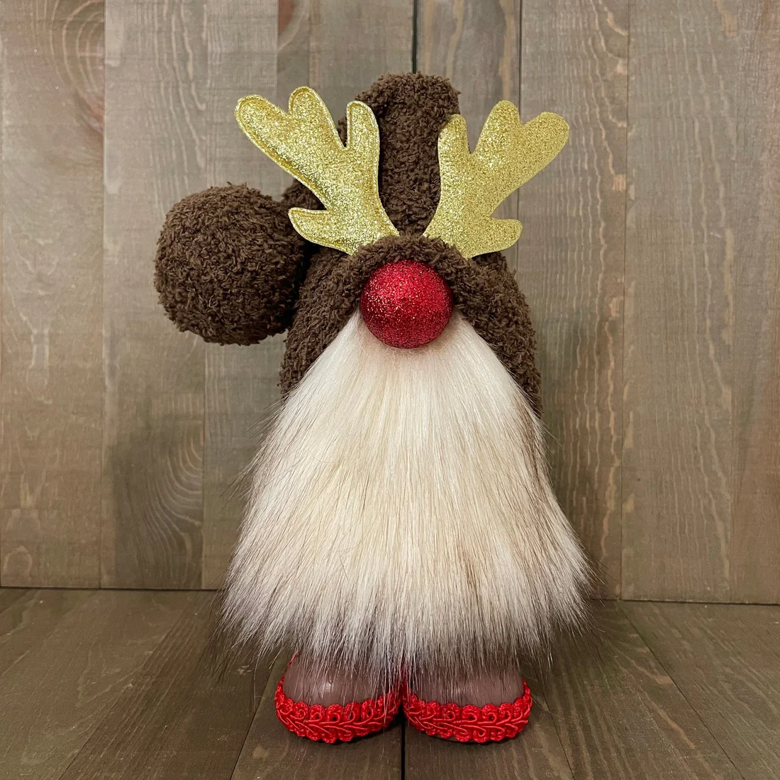 Reindeer Gnome --Tiered Tray Gnome