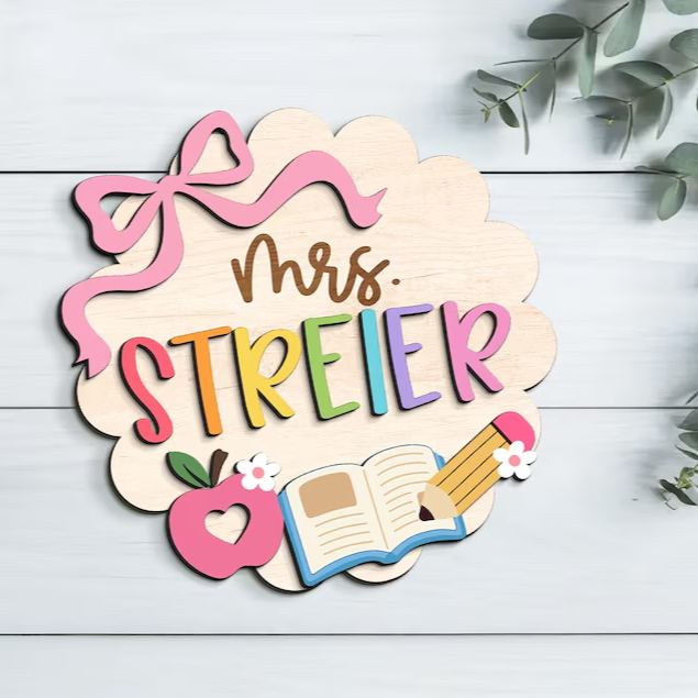 Personalized teacher gifts, teacher doorplates, teacher welcome signs, back-to-school gifts, first day of school decorations
