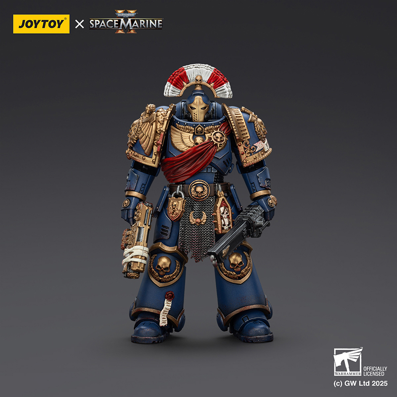 JOYTOY 1/18 Warhammer 40K - Ultramarines Relic Secundus Armour with Artificer Bolt Rifle,Chainsword and Bolt Pistol