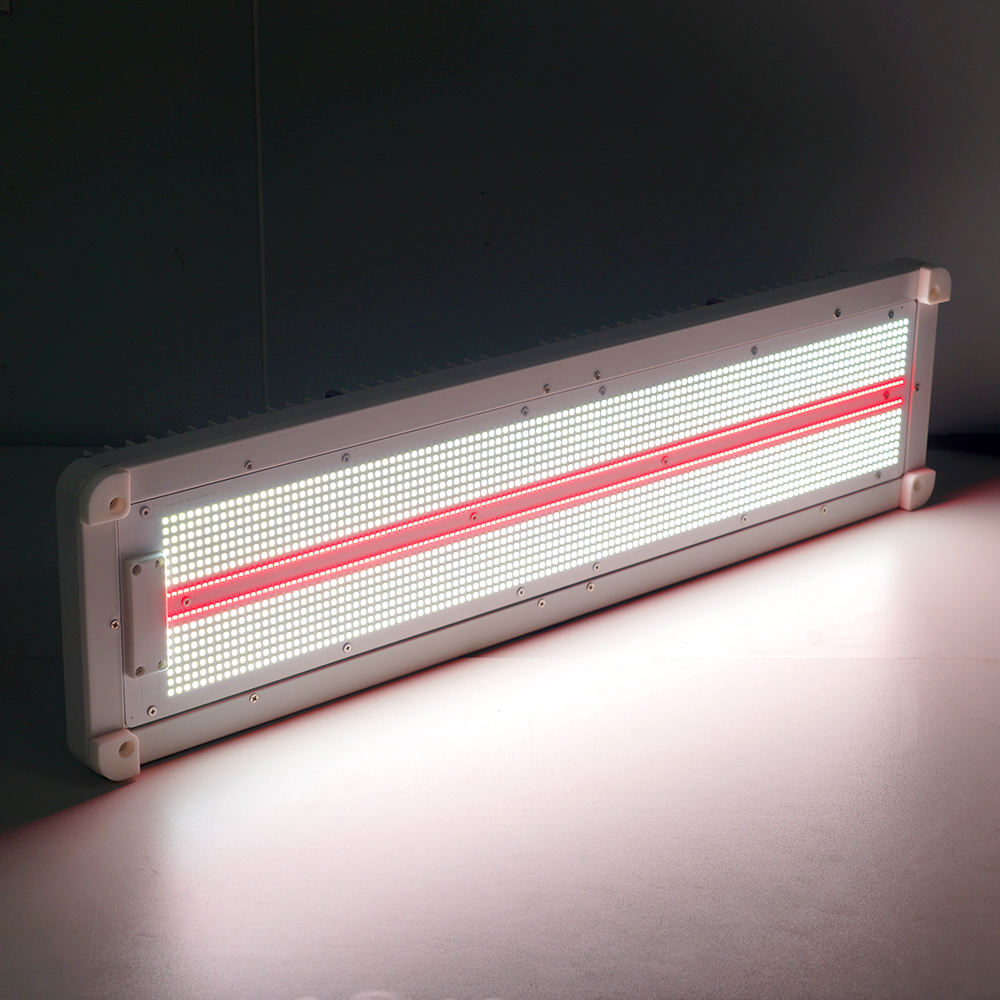 3.3umol/J Waterproof Full Spectrum LED Grow Light Bars with 660nm 730nm IR for Tomato Crop Bloom Phase Indoor Vertical Farming