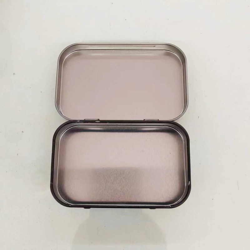 Tinplate tobacco box
