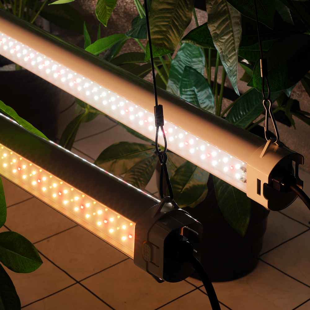 Energy Efficient 120W Double Sided Full Spectrum LED Grow Light Under Canopy Lighting Dimmable Plant Growth Light Strip