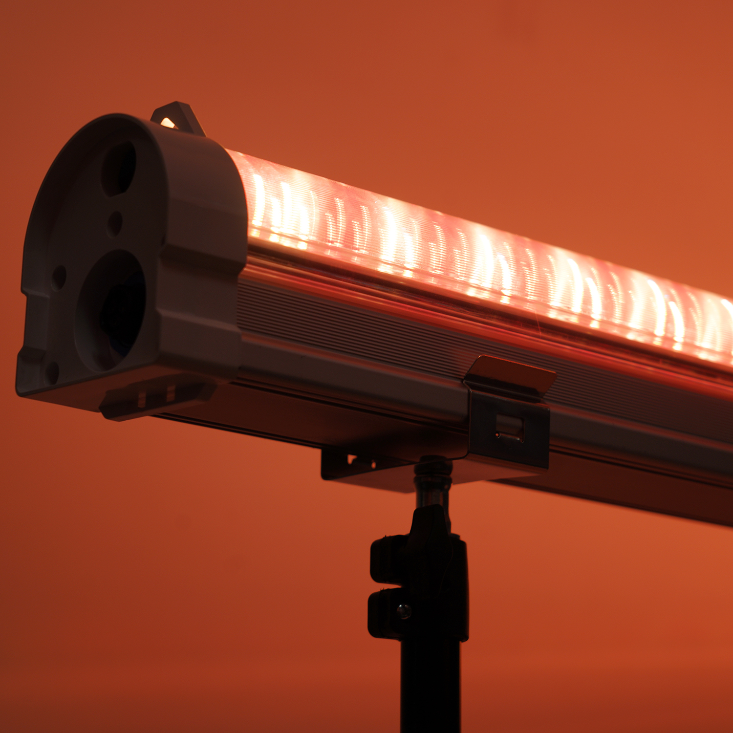 IP65 Waterproof Under Canopy LED Grow Lights 120W for Commercial Agriculture and Greenhouses