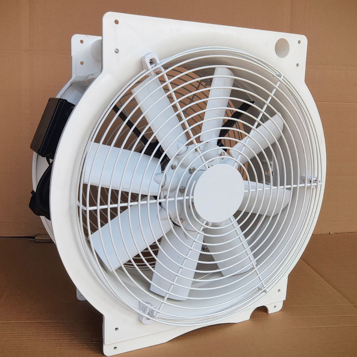 Plastic circulation fan