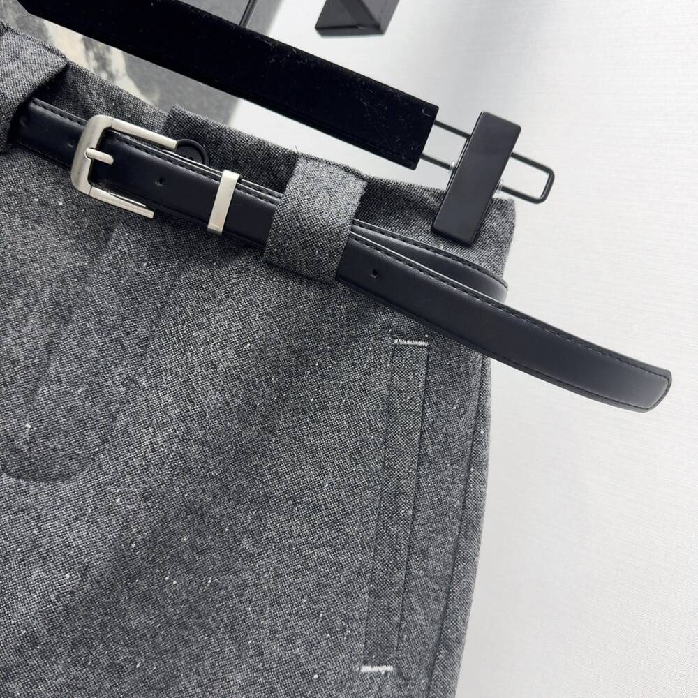 New belt-decorated straight slightly A-line back-slit wool-blend midi skirt for autumn and winter 2024