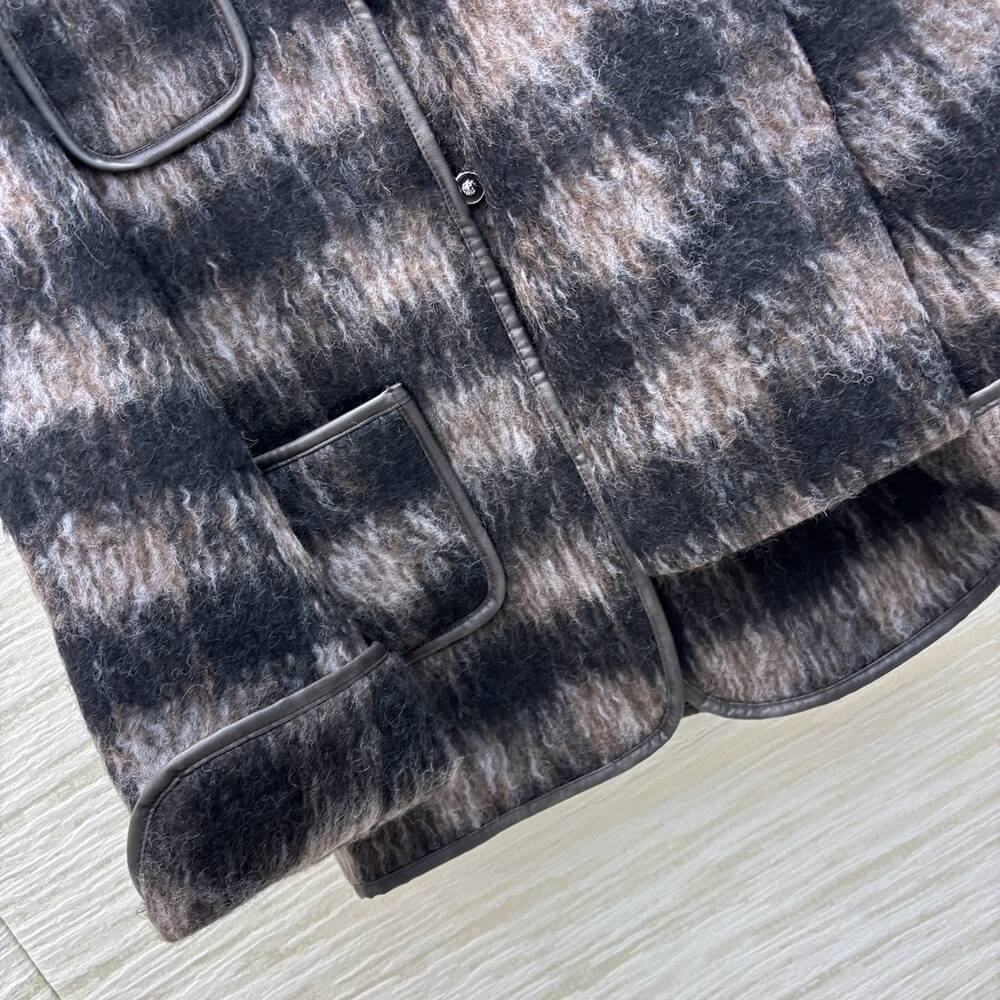 Plaid mohair round-neck coat + scarf for autumn and winter 2024
