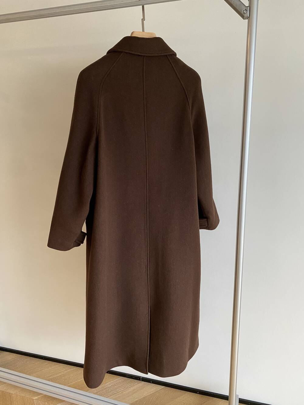 Brown woolen lapel metal buttoned casual coat jacket for autumn and winter 2024