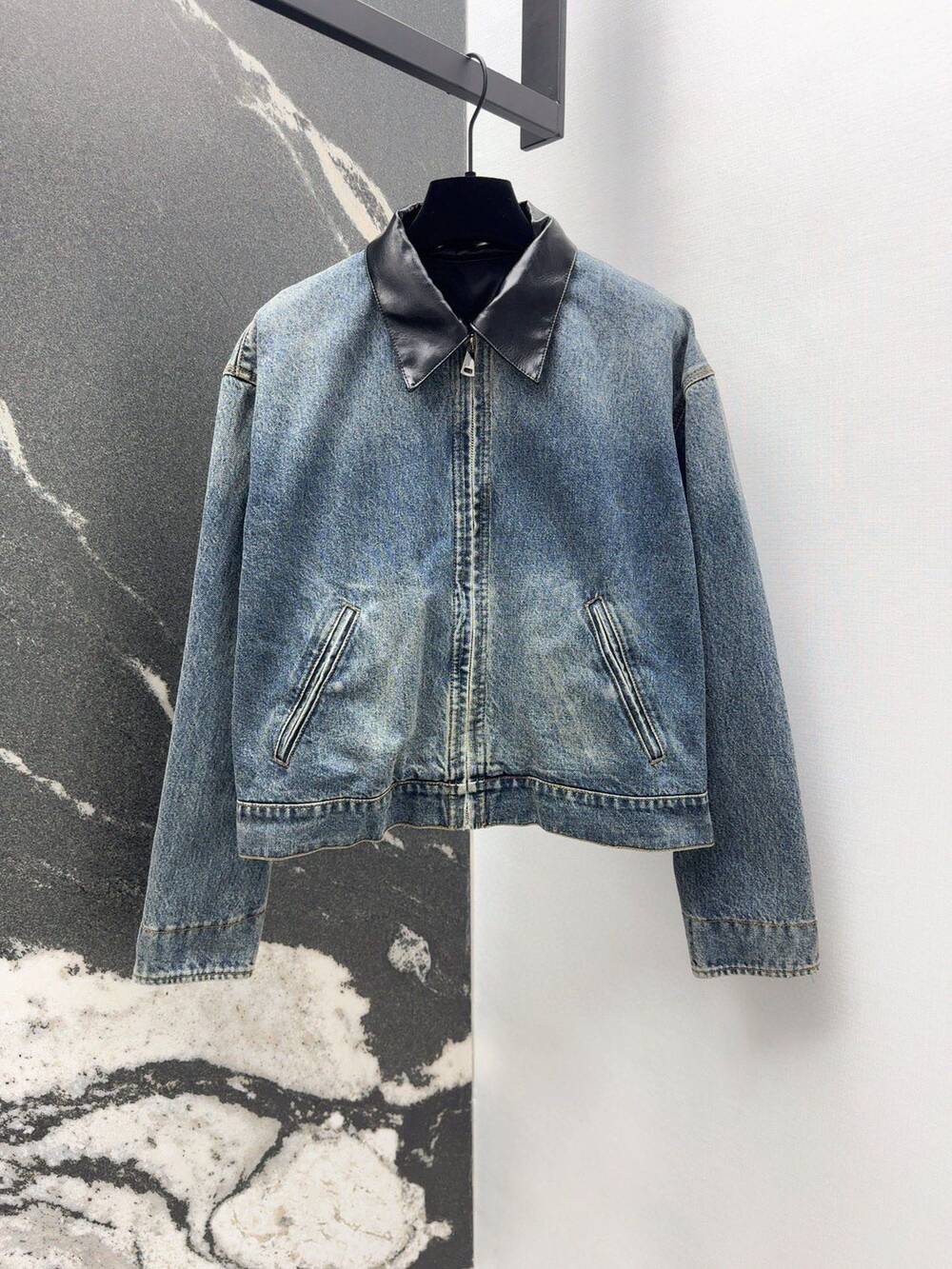 The new style for spring 2025, leather-patched lapel, gradient denim jacket