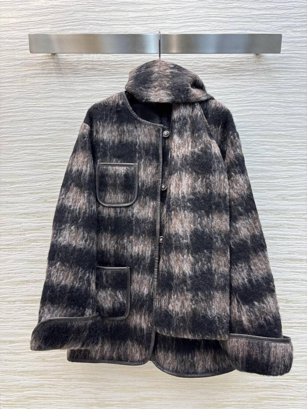 Plaid mohair round-neck coat + scarf for autumn and winter 2024