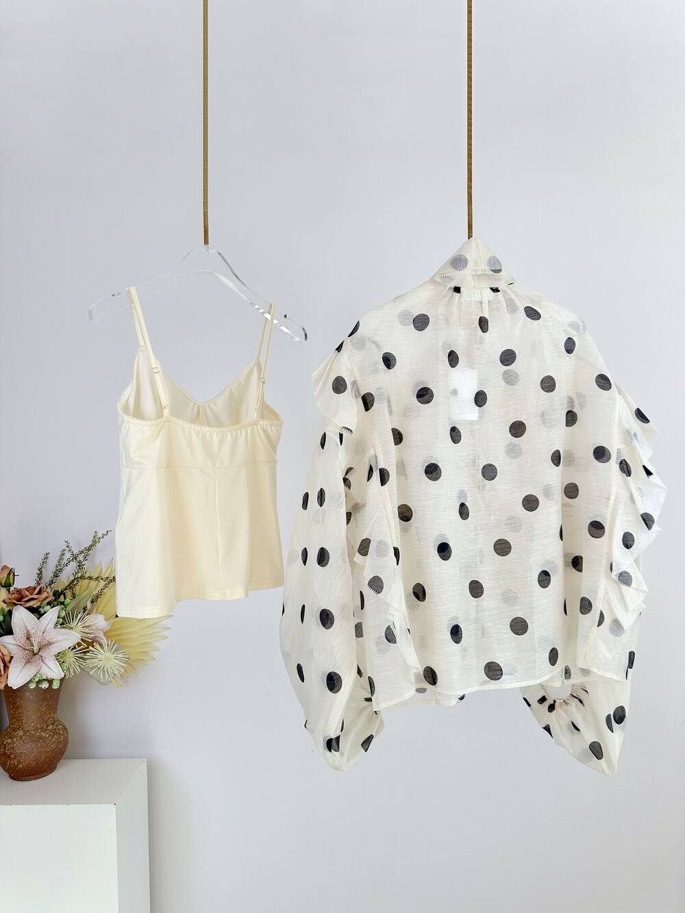 The new style silk and linen organza polka dot printed ruffled lady's shirt for spring 2025