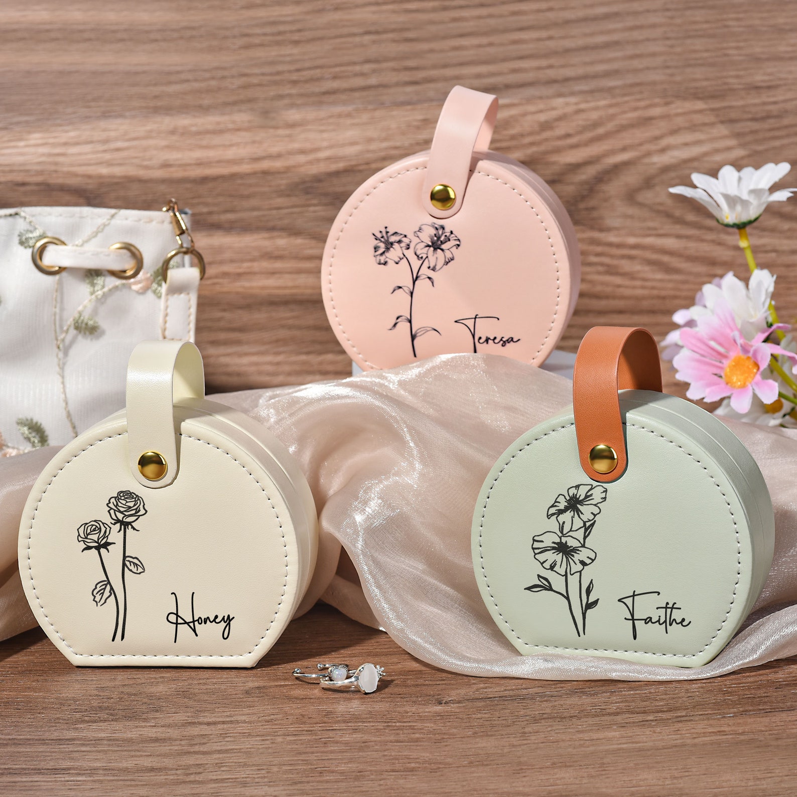 Personalized Birth Flower Travel Jewelry Box | GC002