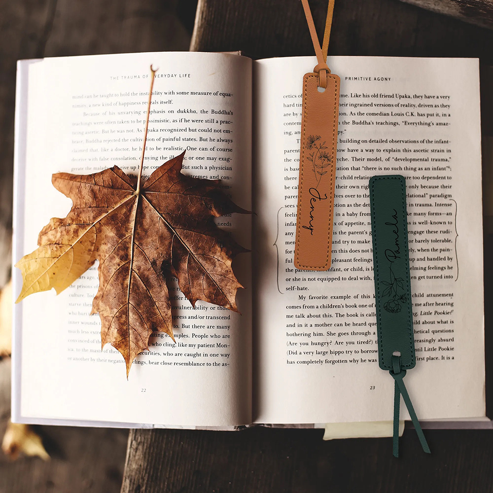 Personalized Birth Month Flower Leather Bookmark | GC020