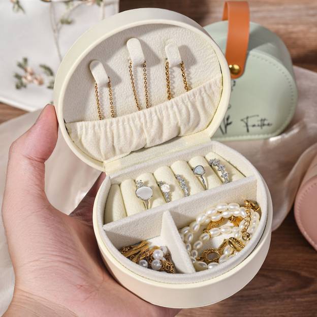 Personalized Birth Flower Travel Jewelry Box | GC002