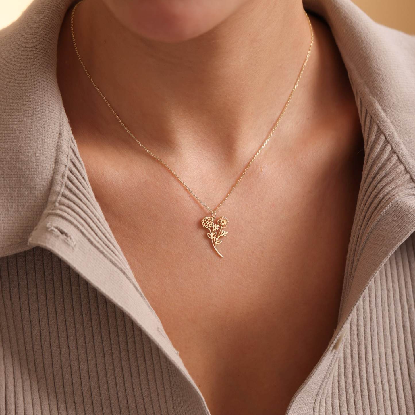 Personalized Family Birth Flower Bouquet Necklace | GC049