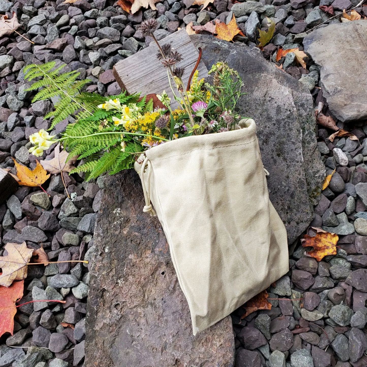 Personalised Canvas Drawstring Collapsable Forest Foraging Pouch | Dad04