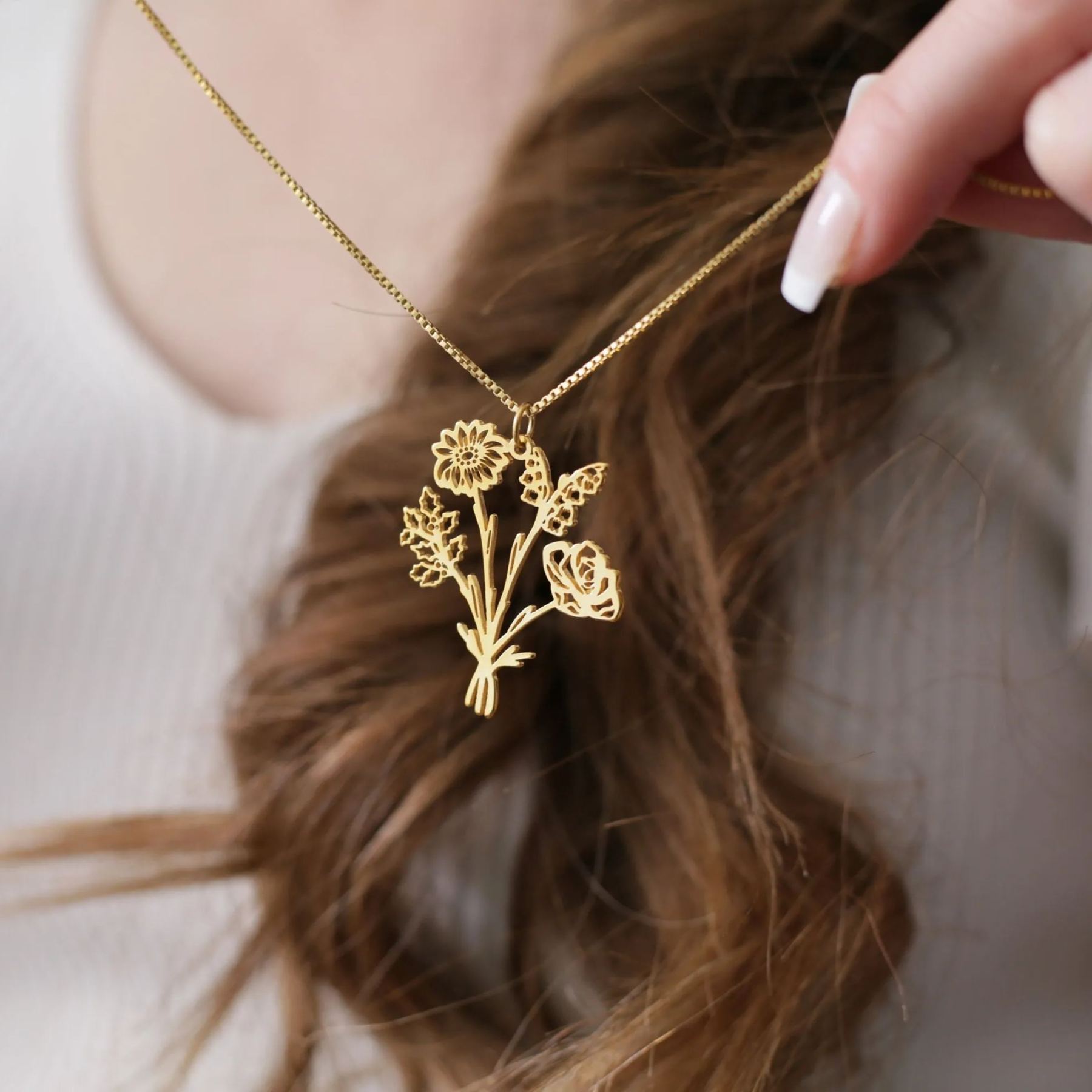 Personalized Family Birth Flower Bouquet Necklace | GC049