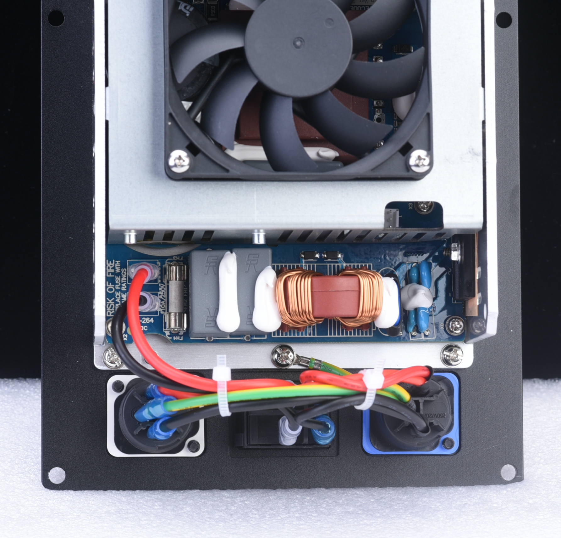 Prokustk AM3004, Vertical Version , 4 Channel 1000W@ 8ohm Amplifier module, Ethernet network interface