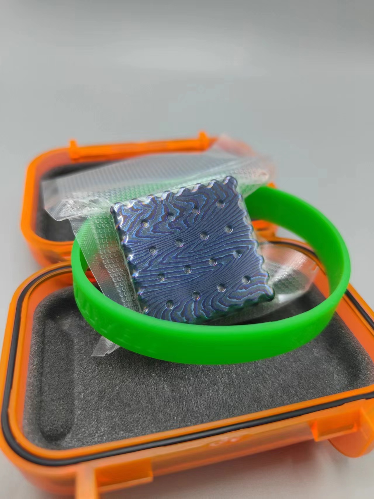clown orangesoda-Big white EDC