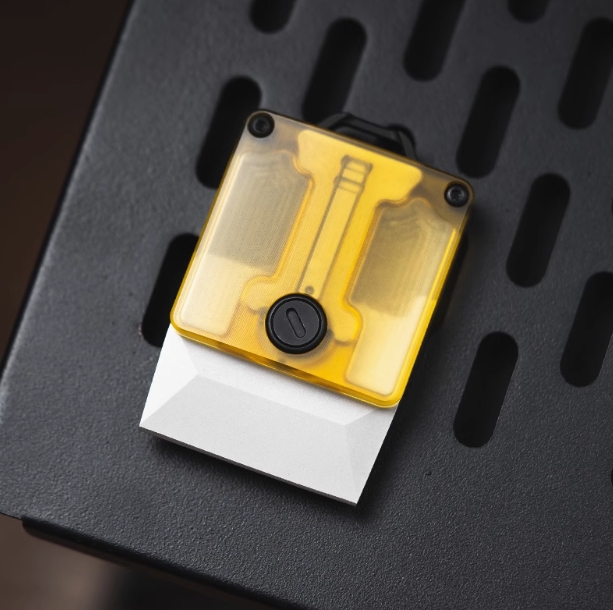 Keychain—‘CASE’Folding Knife