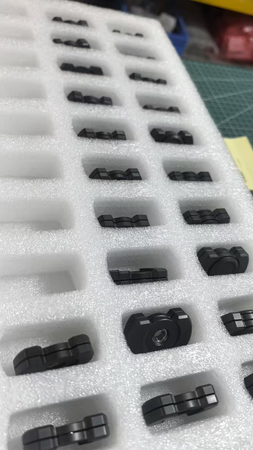 three-body cube