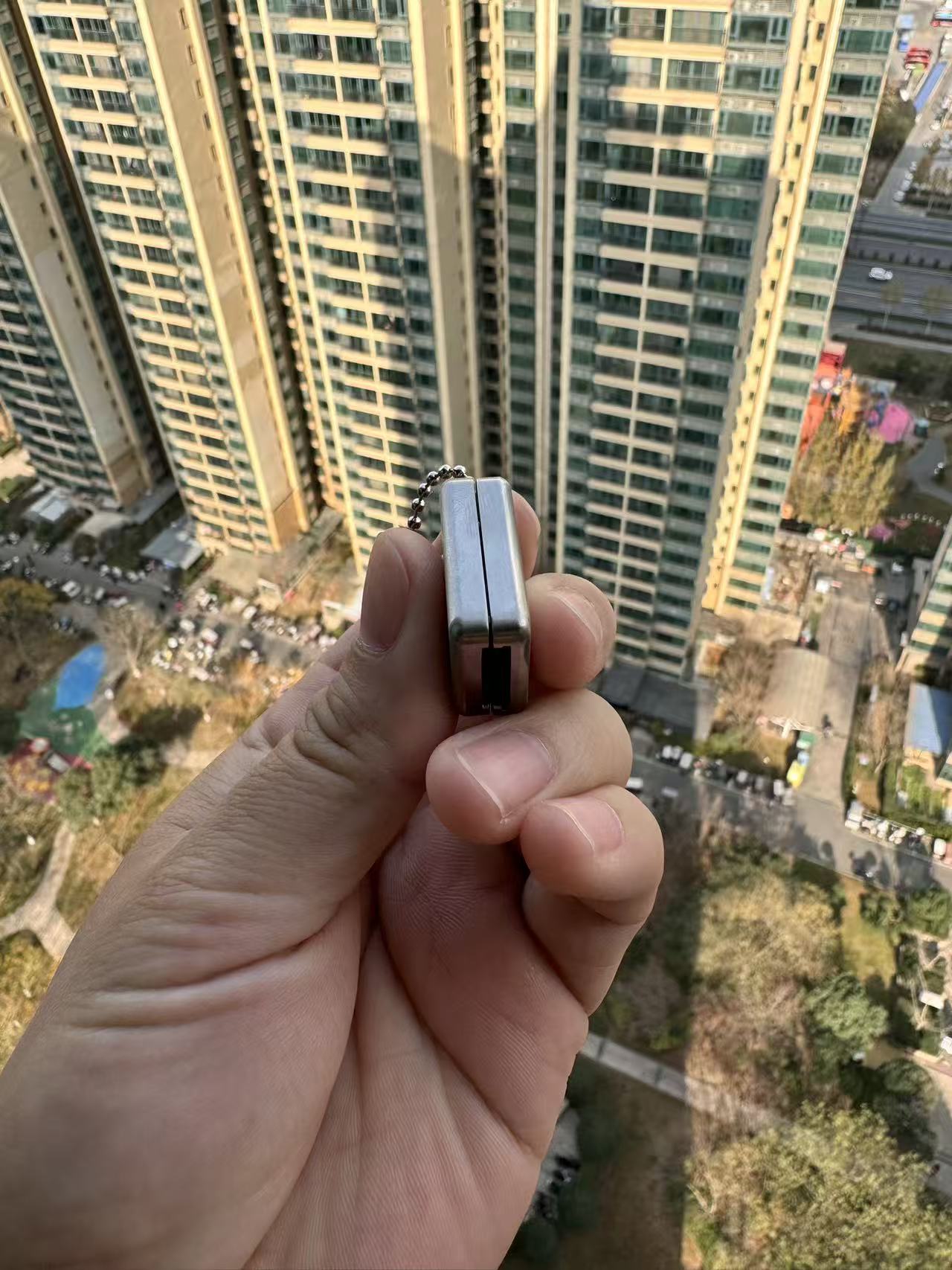 Super small magic ding