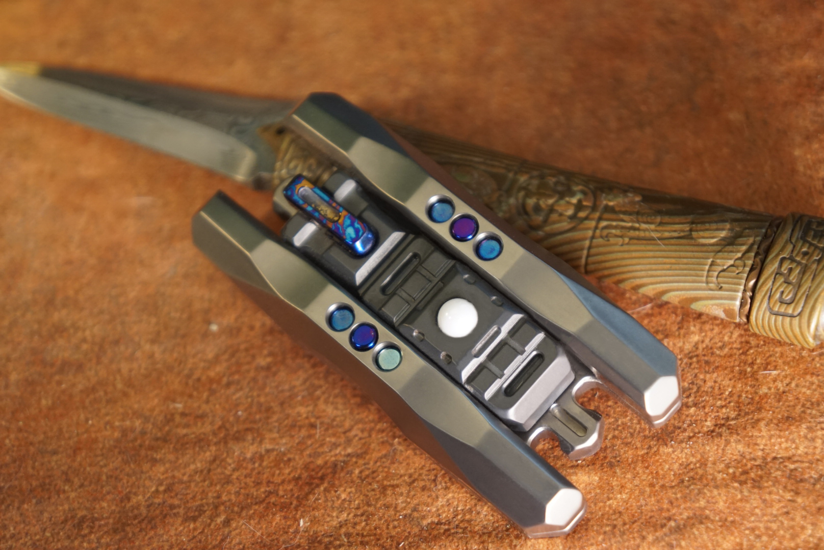 Falcon Escort Cruiser